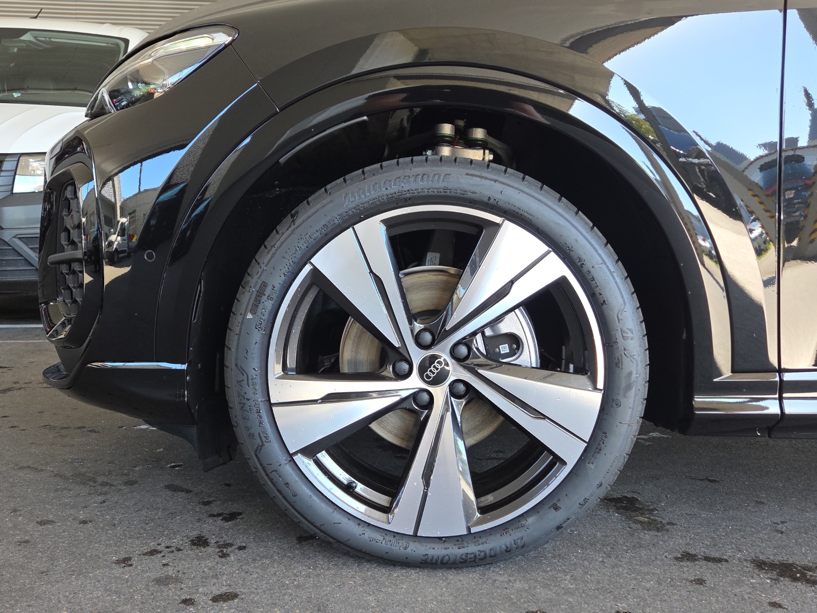 AUDI Q5 TDI quattro 150 kW S-tronic-image-10
