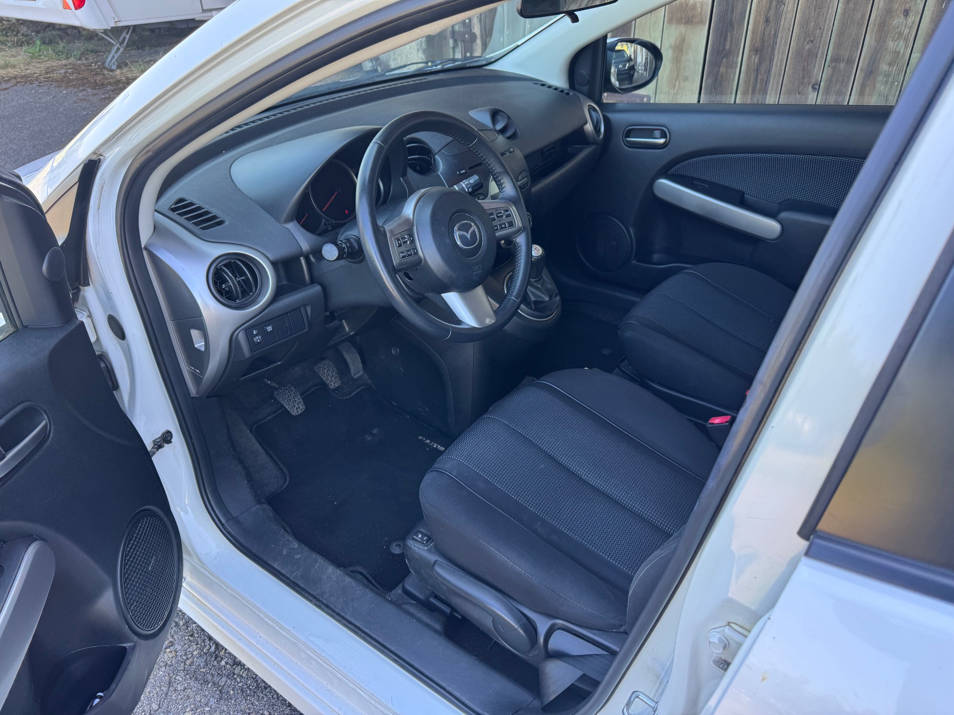 MAZDA 2 1.5i 16V Sport-image-11