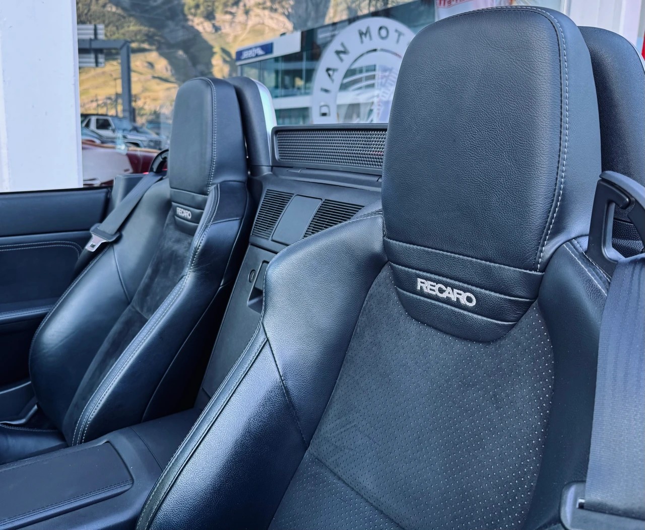 MAZDA MX-5 Roadster-Coupé 2.0i 16V Sport-image-10