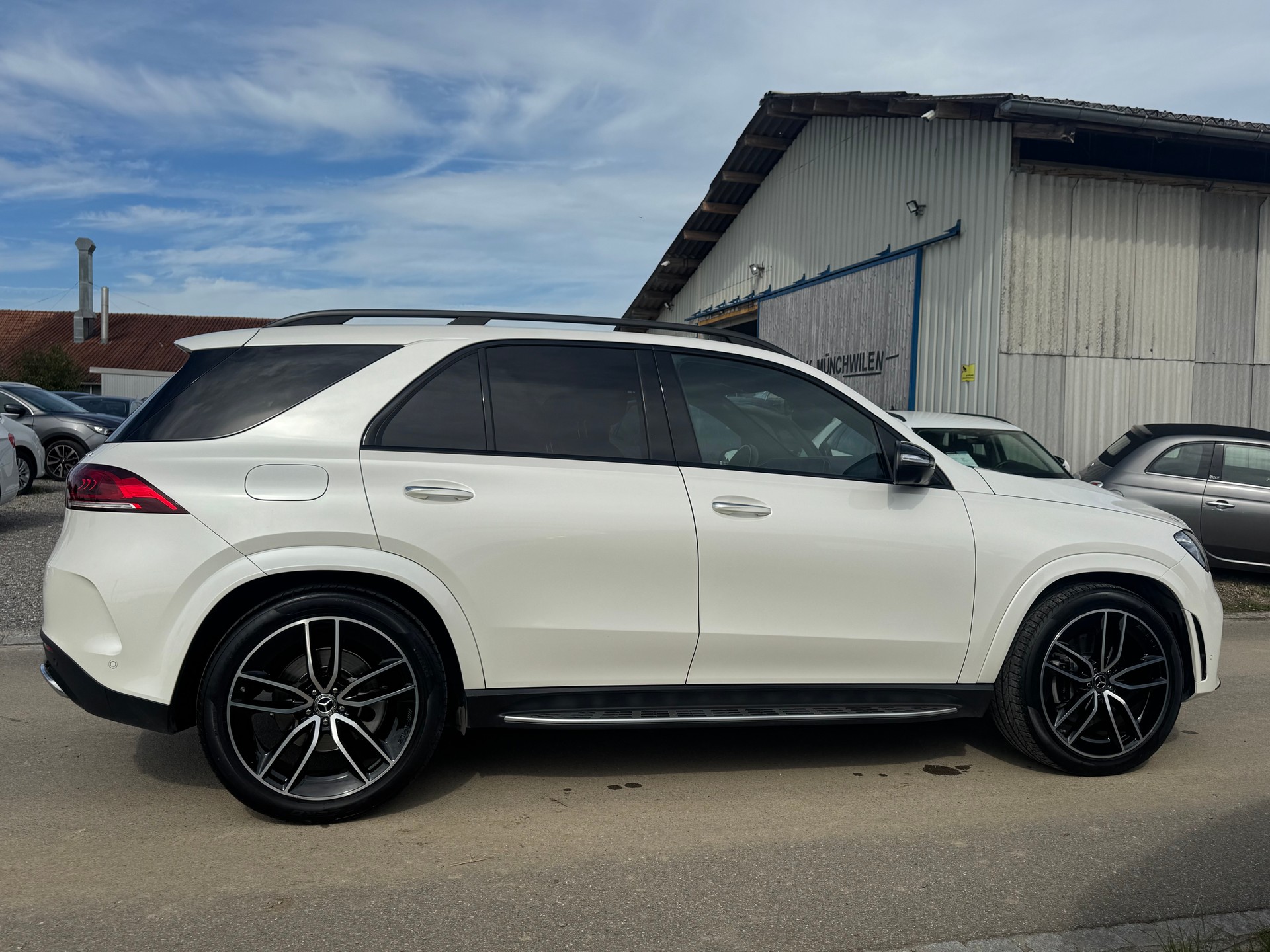 MERCEDES-BENZ GLE 400 d 4Matic AMG Line 9G-Tronic-image-4