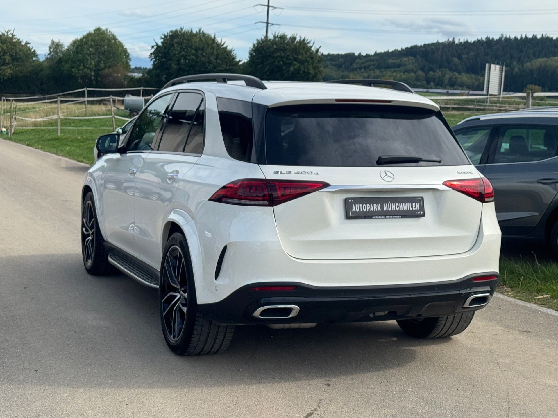 MERCEDES-BENZ GLE 400 d 4Matic AMG Line 9G-Tronic-image-3
