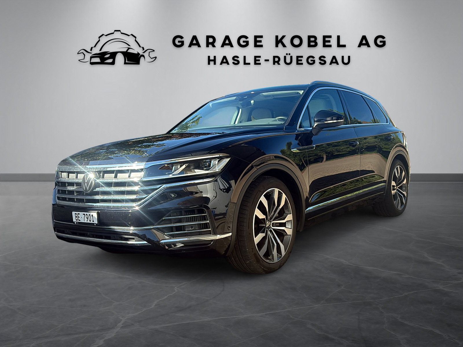 VW Touareg 3.0 TSI Elegance Tiptronic-image-0