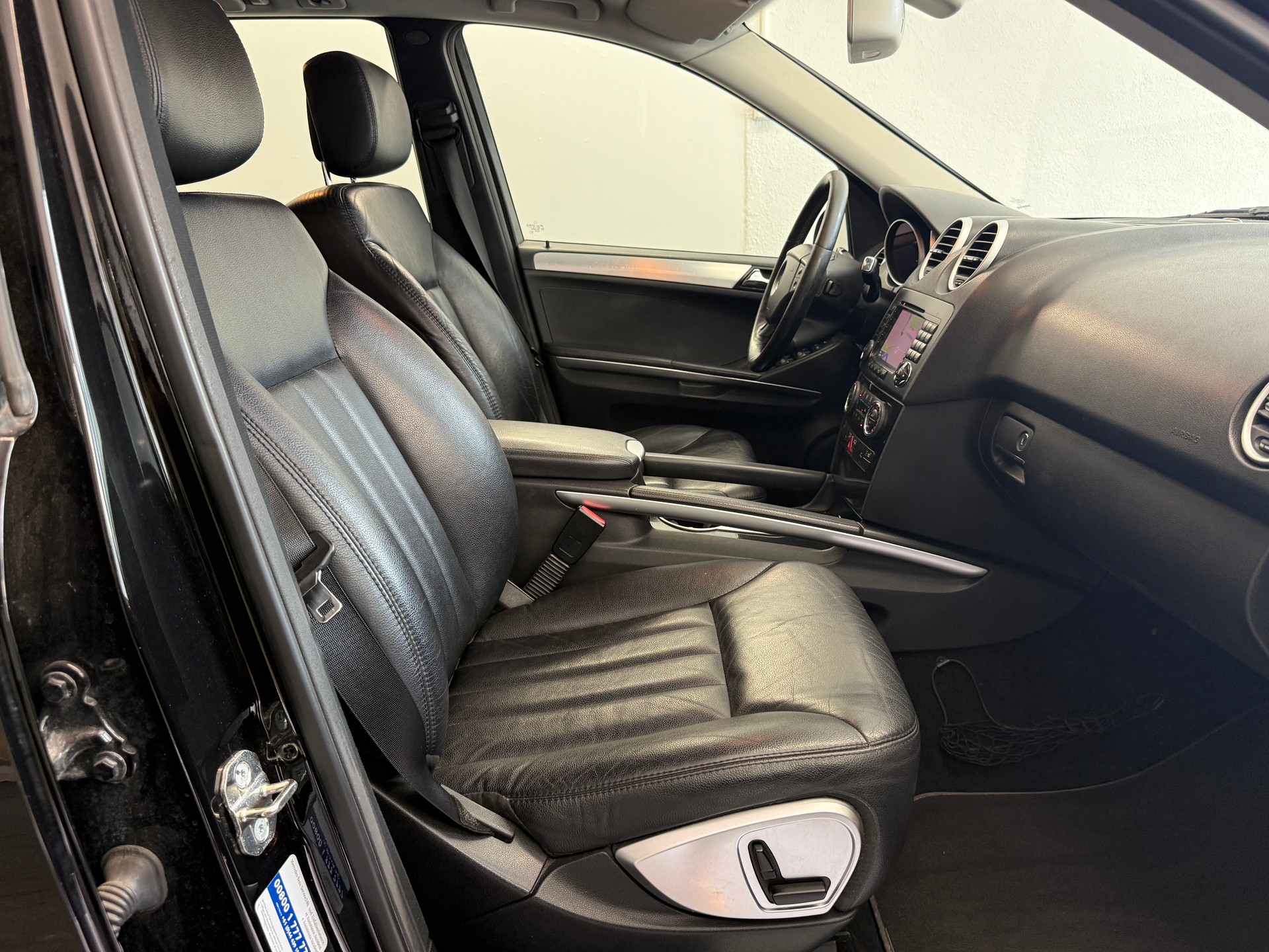 MERCEDES-BENZ ML 350 4Matic Edition 7G-Tronic AHK 3500KG-image-11