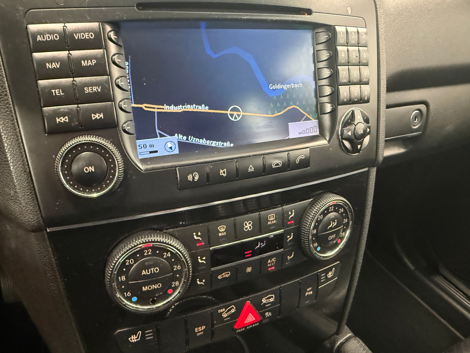 MERCEDES-BENZ ML 350 4Matic Edition 7G-Tronic AHK 3500KG-image-15
