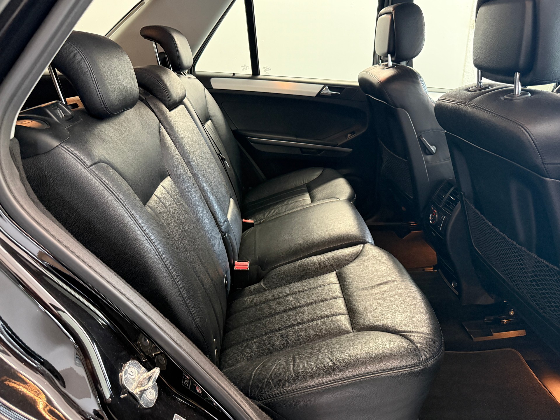 MERCEDES-BENZ ML 350 4Matic Edition 7G-Tronic AHK 3500KG-image-12