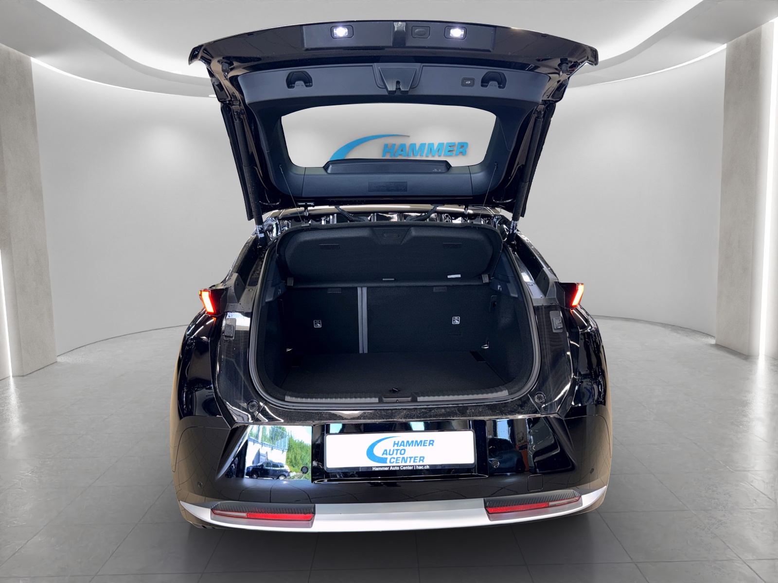 LYNK & CO 02 More-image-4