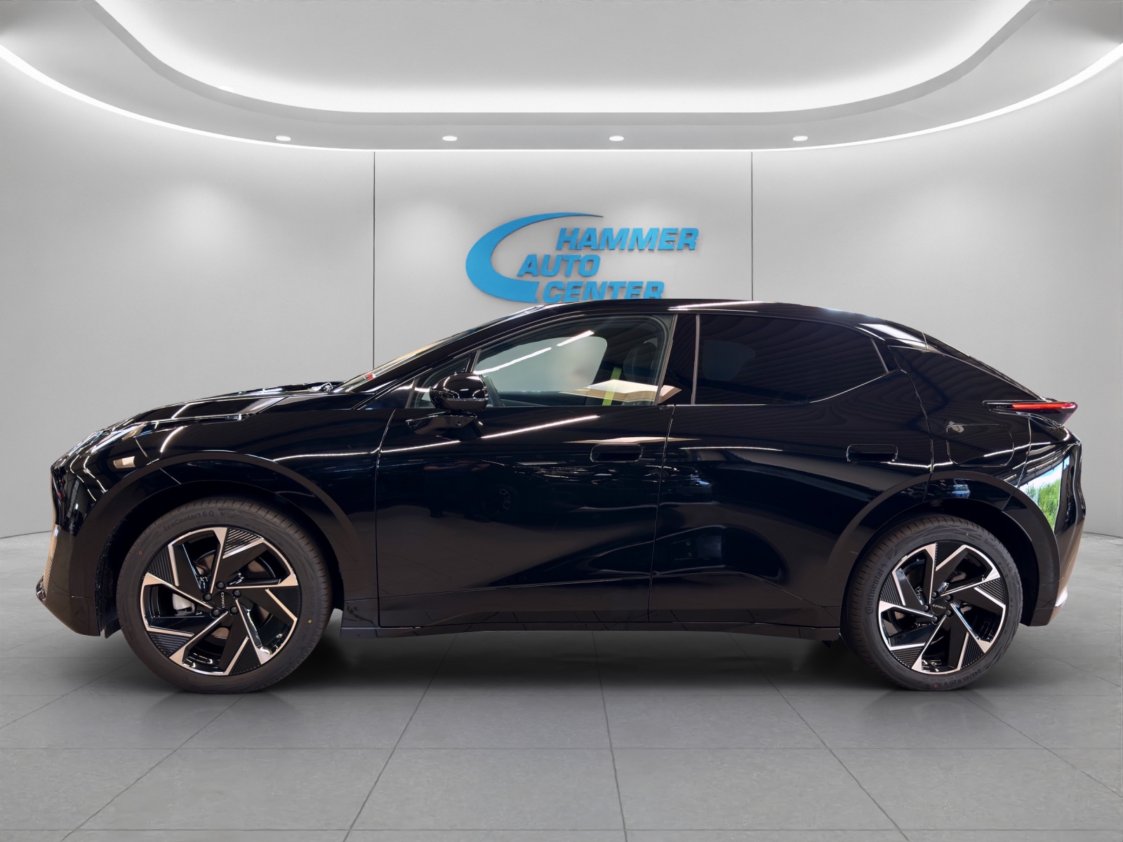 LYNK & CO 02 More-image-1
