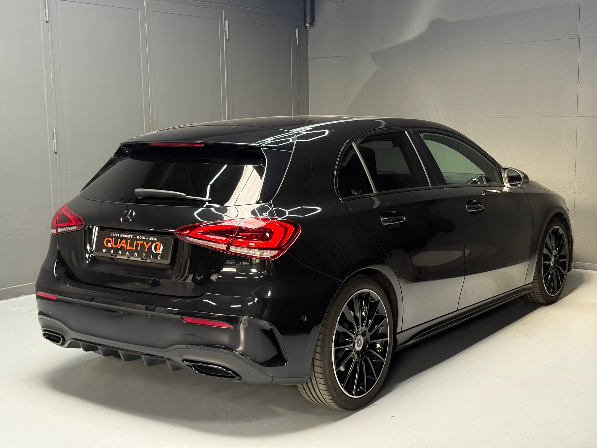 MERCEDES-BENZ A 250 4Matic AMG Line 4Matic 7G-DCT-image-5