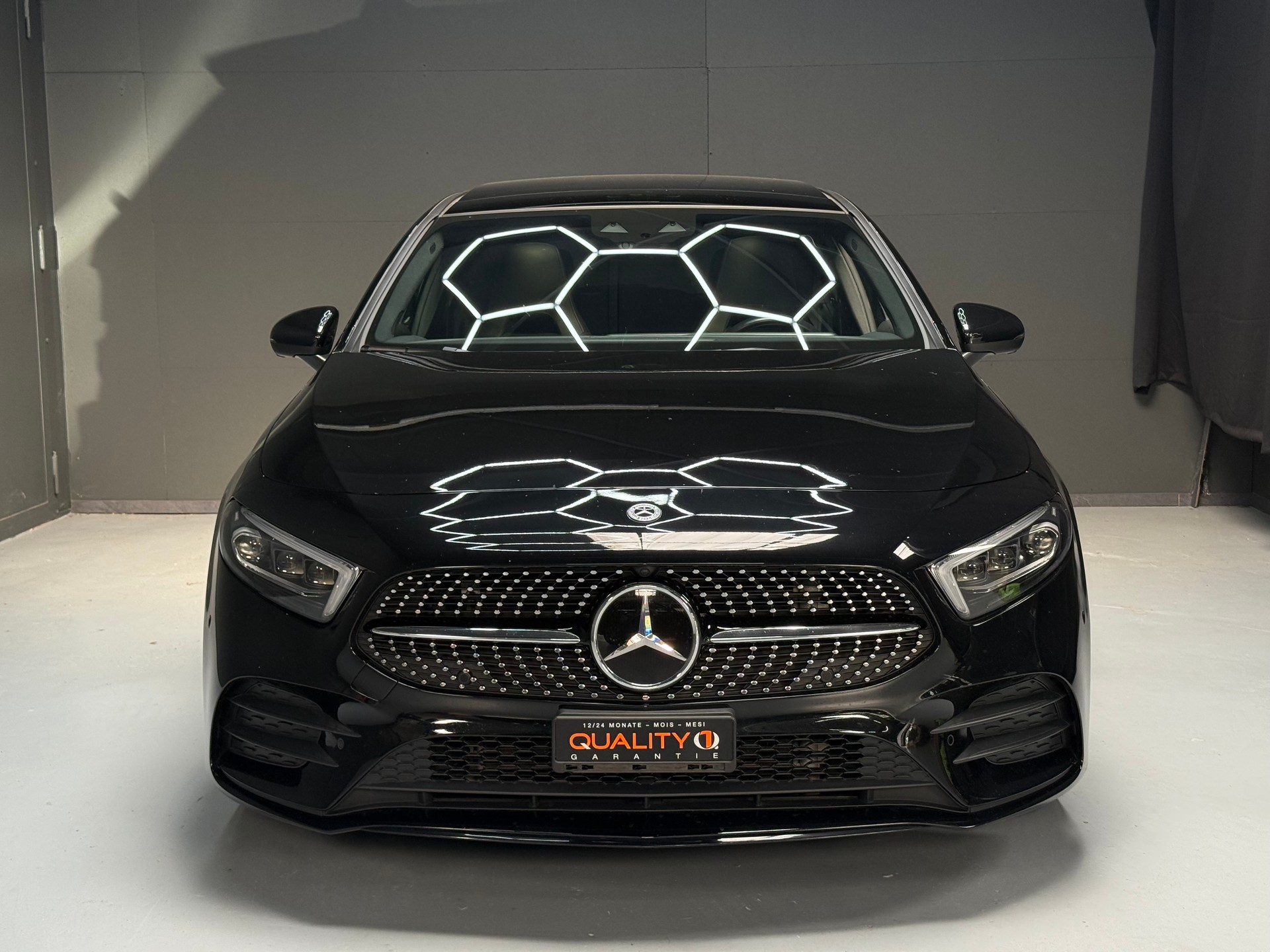 MERCEDES-BENZ A 250 4Matic AMG Line 4Matic 7G-DCT-image-1