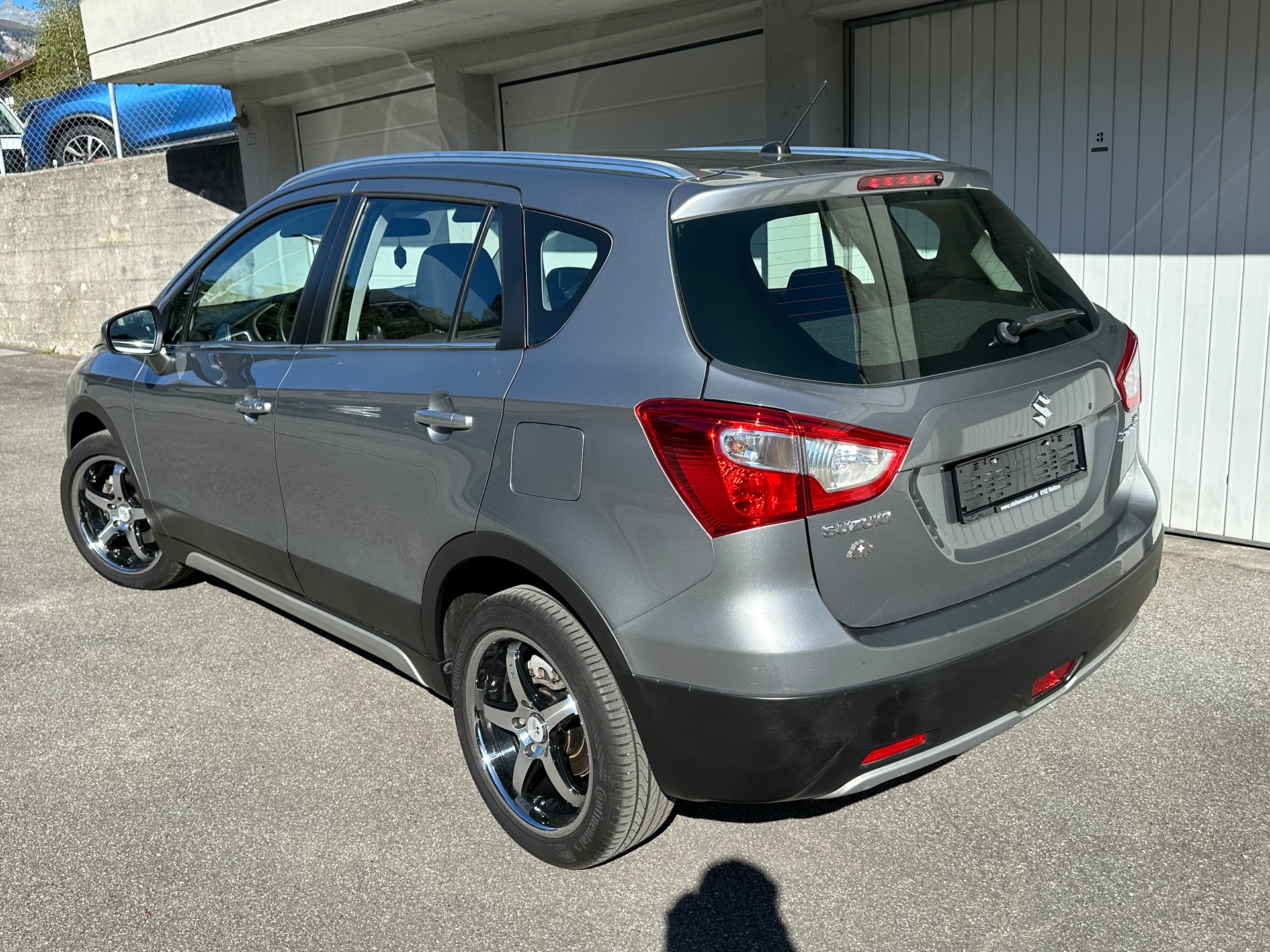 SUZUKI SX4-image-1