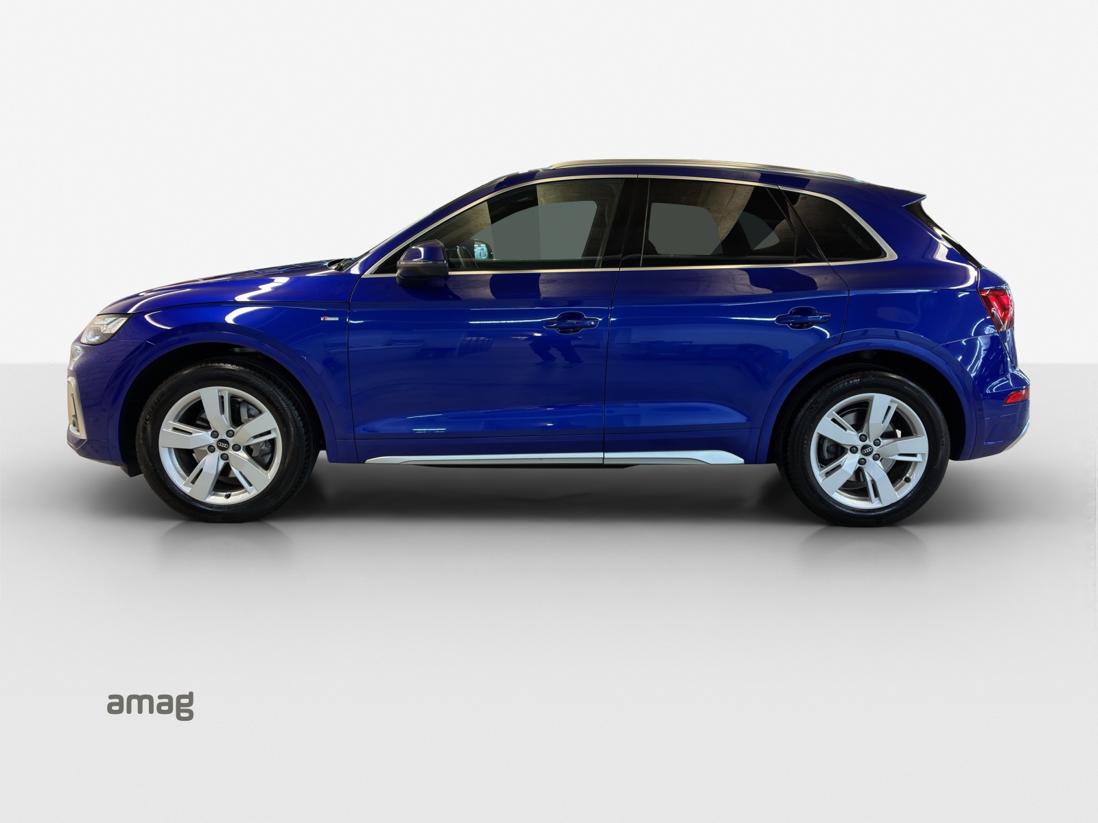 AUDI Q5 45 TFSI S-line quattro S-tronic-image-1