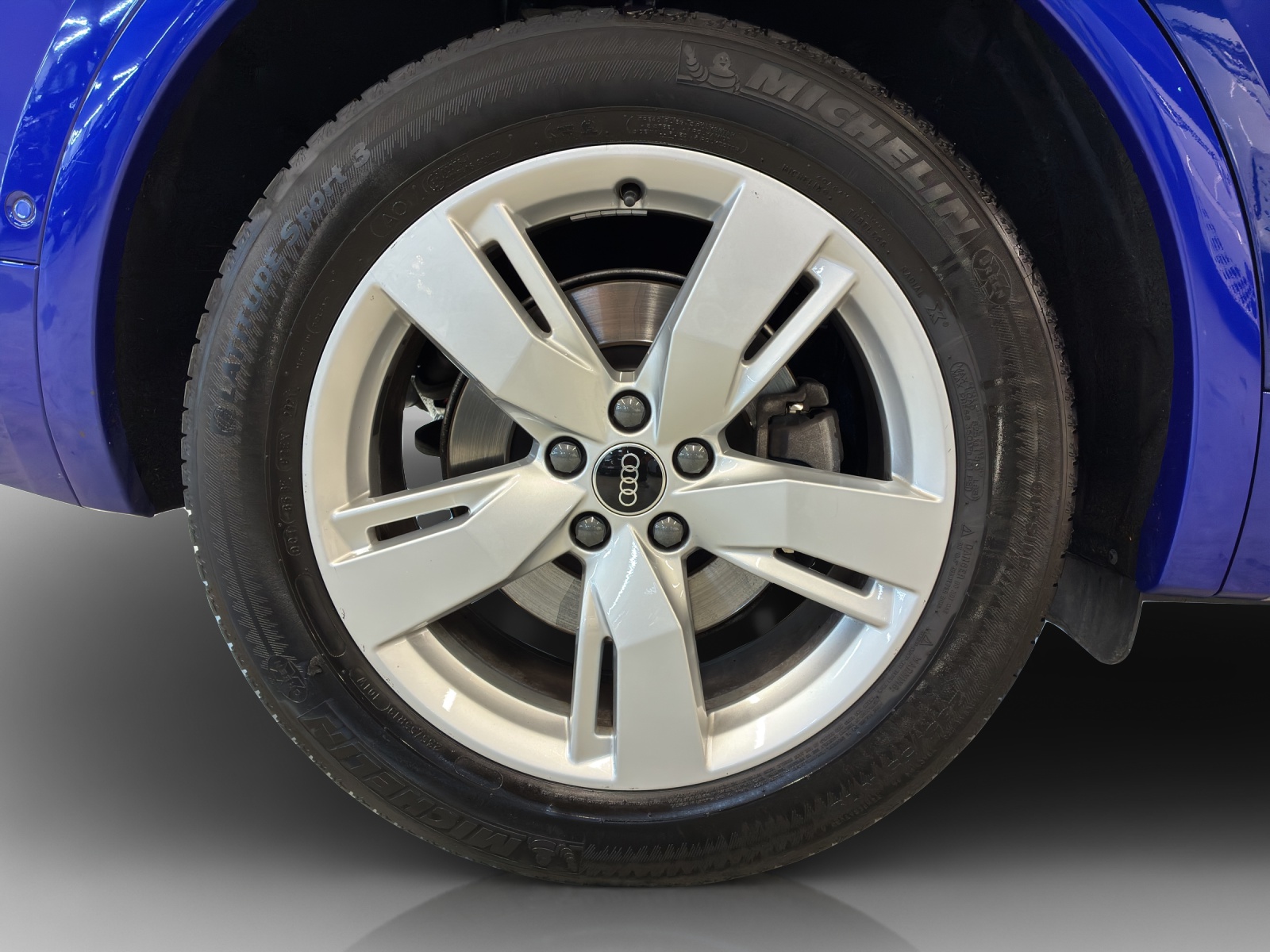 AUDI Q5 45 TFSI S-line quattro S-tronic-image-14