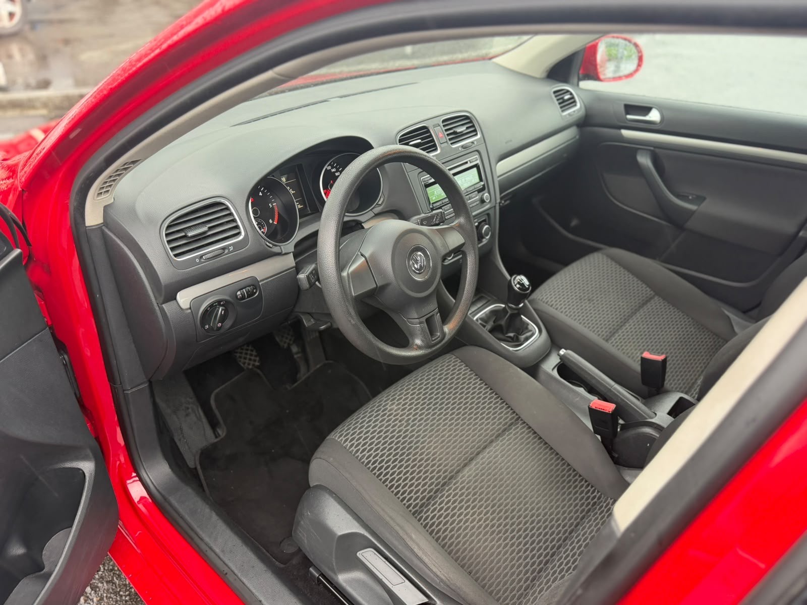 VW Golf Variant 1.6 TDI Team 4Motion-image-6