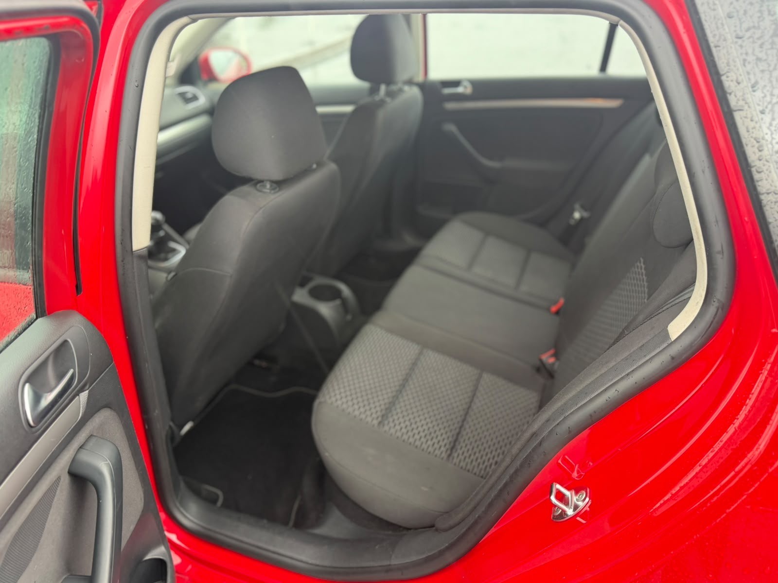 VW Golf Variant 1.6 TDI Team 4Motion-image-8