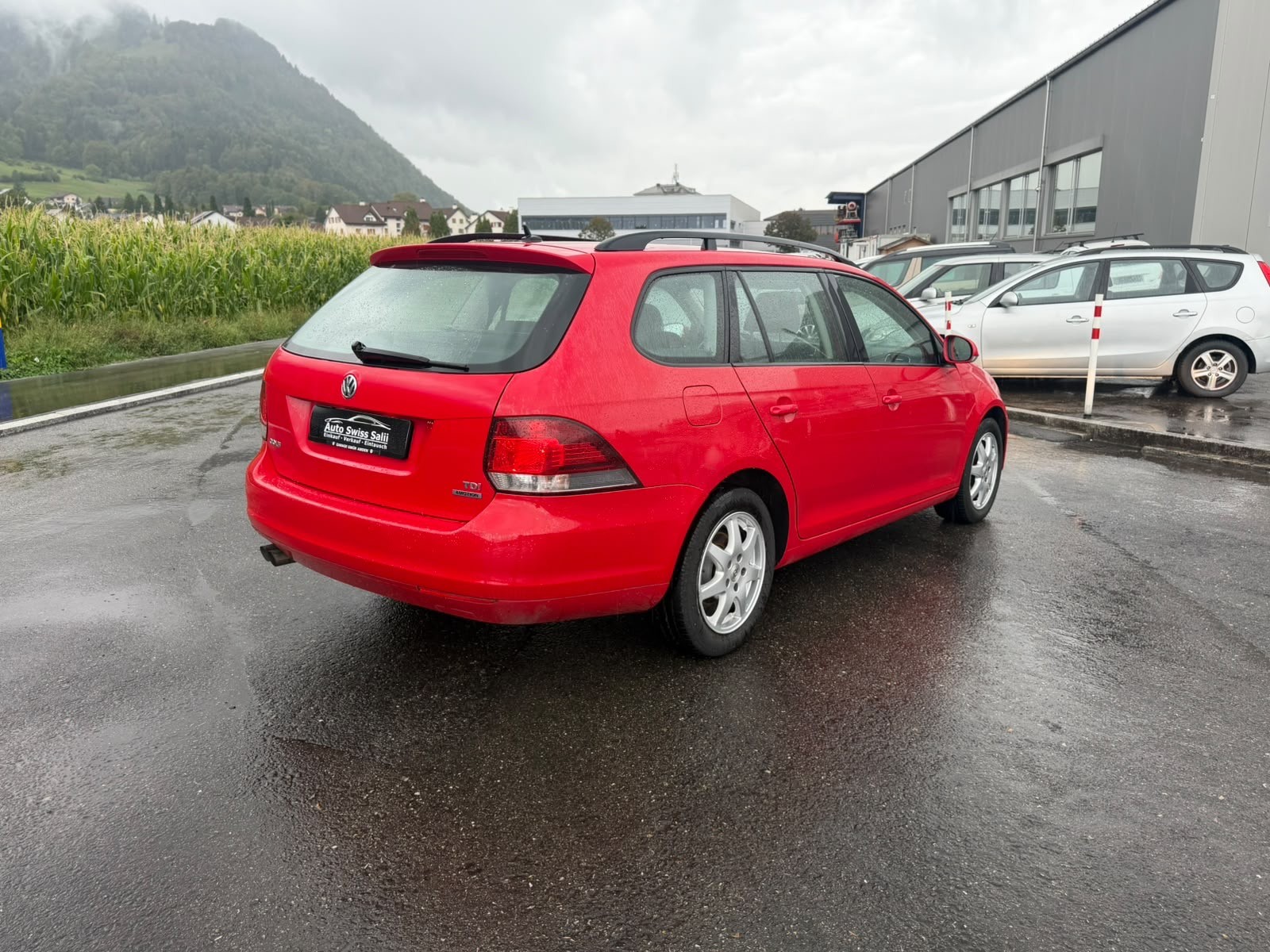 VW Golf Variant 1.6 TDI Team 4Motion-image-2