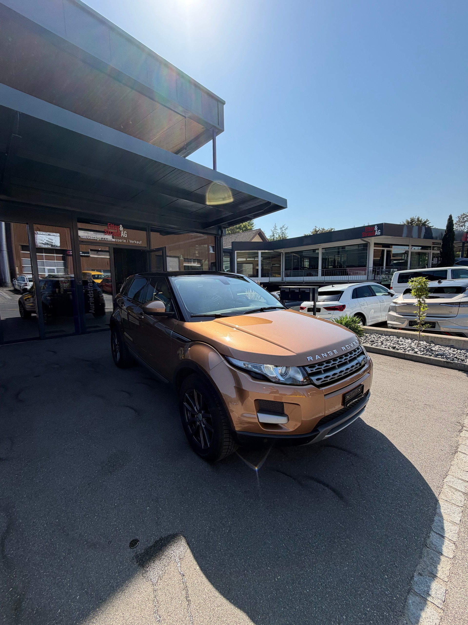 LAND ROVER Range Rover Evoque 2.0 Si4 Prestige AT9-image-3