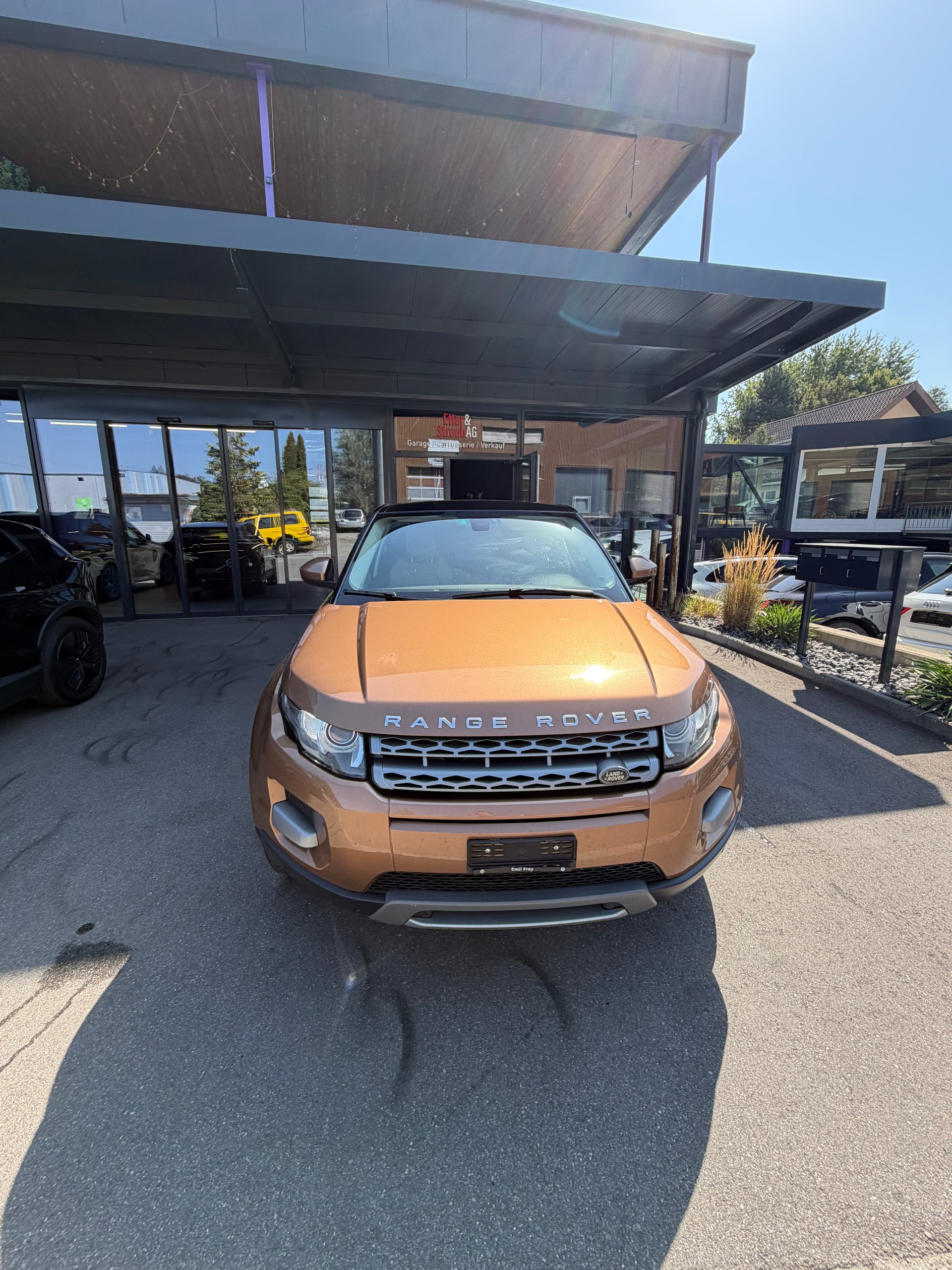 LAND ROVER Range Rover Evoque 2.0 Si4 Prestige AT9-image-2