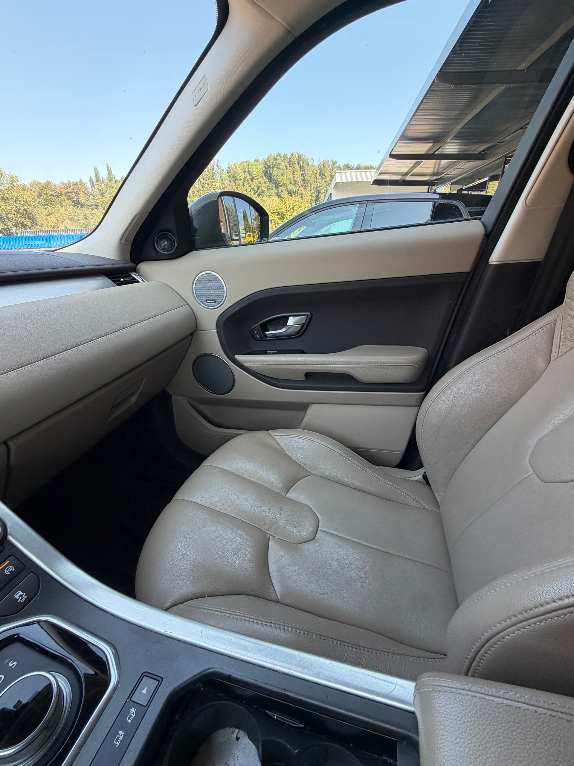 LAND ROVER Range Rover Evoque 2.0 Si4 Prestige AT9-image-12