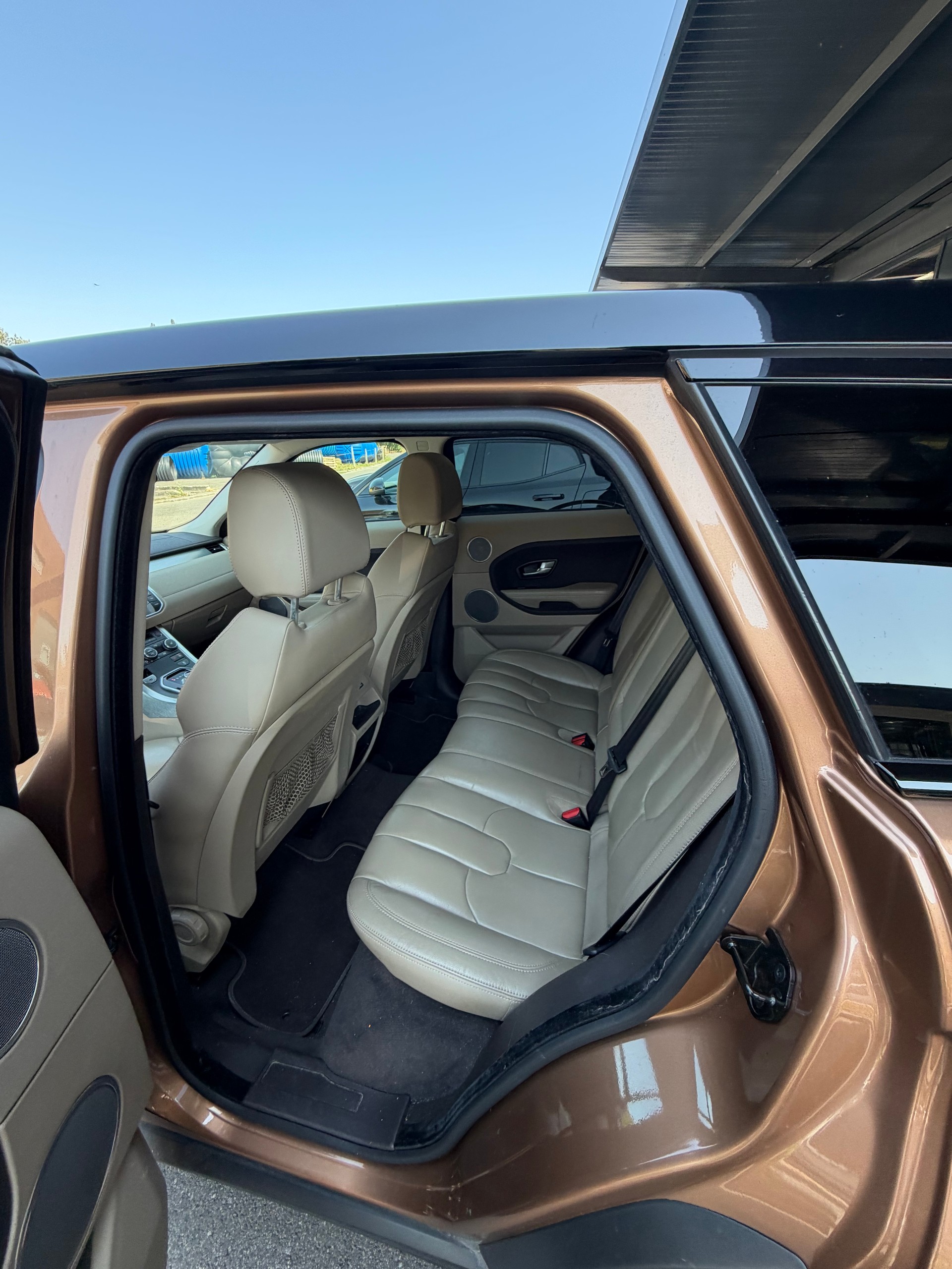 LAND ROVER Range Rover Evoque 2.0 Si4 Prestige AT9-image-9
