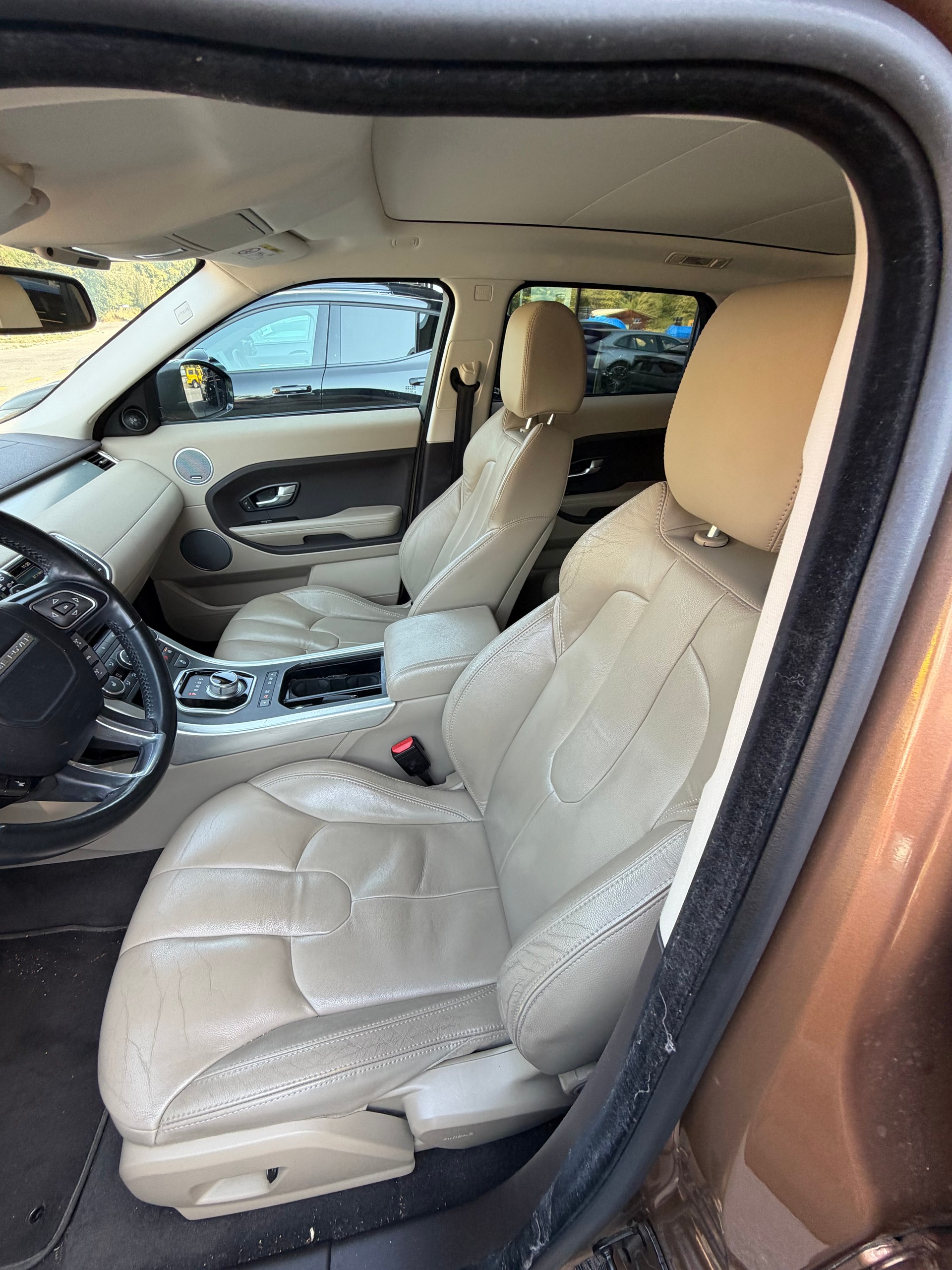 LAND ROVER Range Rover Evoque 2.0 Si4 Prestige AT9-image-6