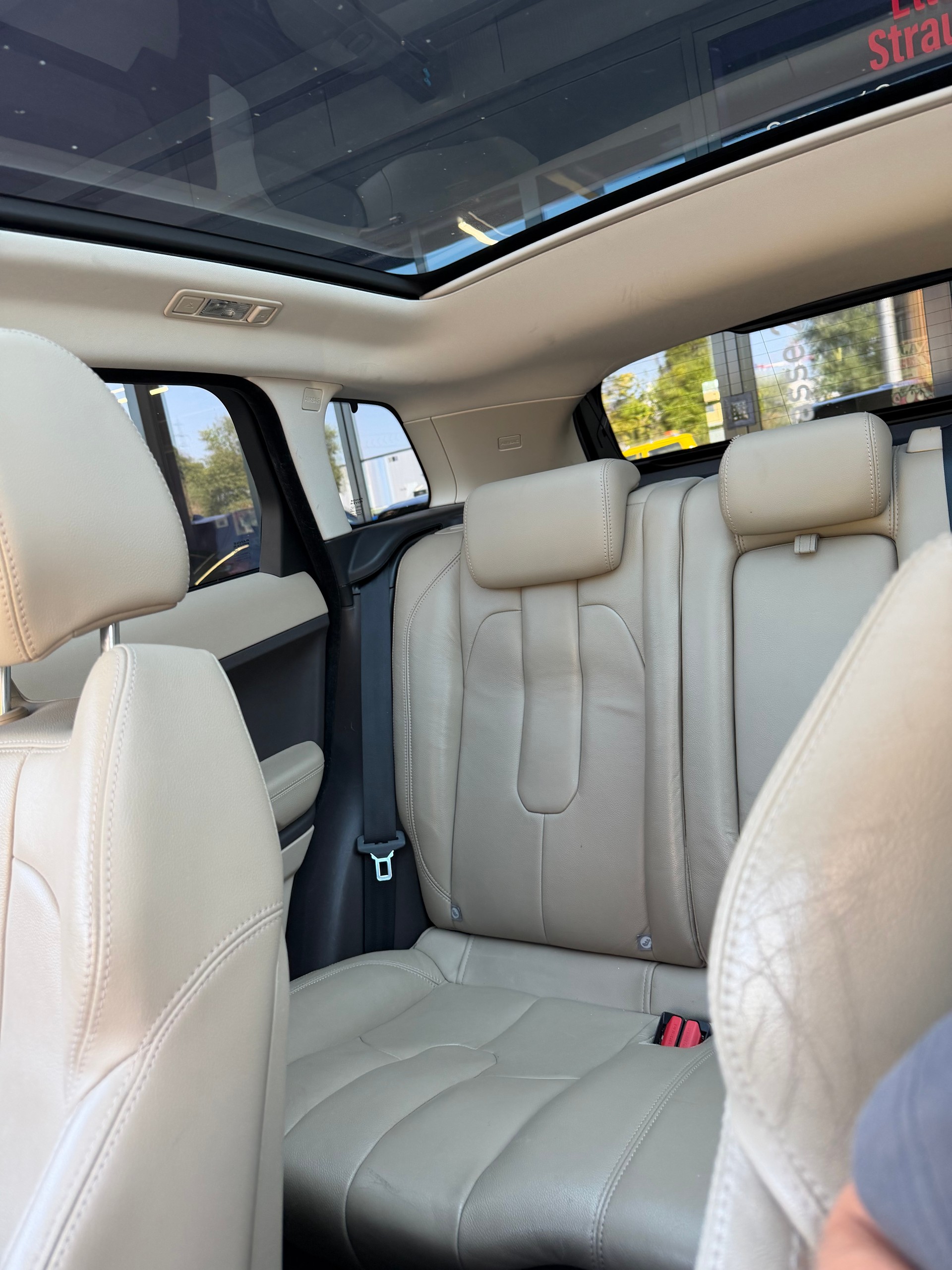 LAND ROVER Range Rover Evoque 2.0 Si4 Prestige AT9-image-16