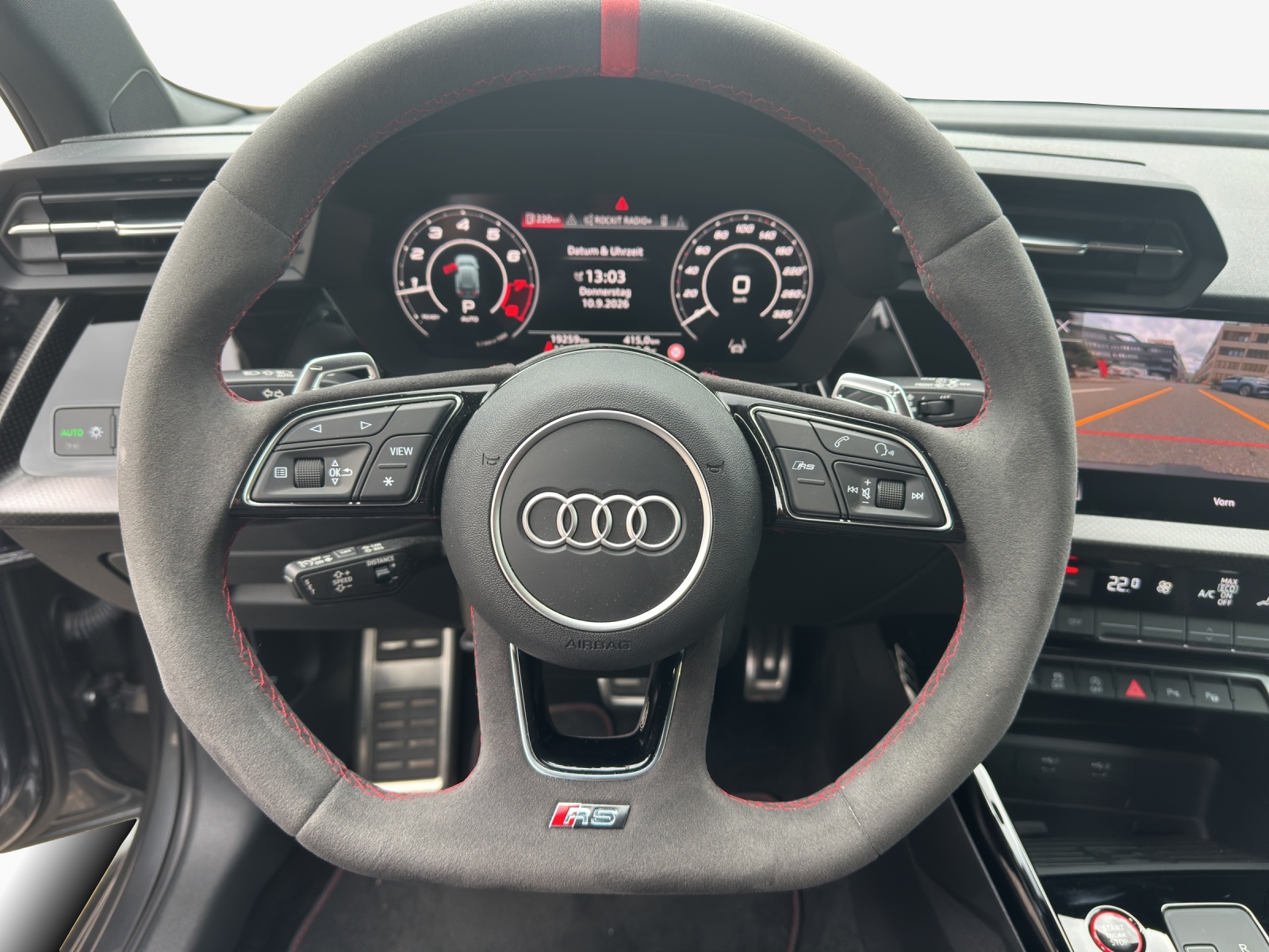 AUDI RS3 Sportback 2.5 TSI quattro S-tronic-image-9