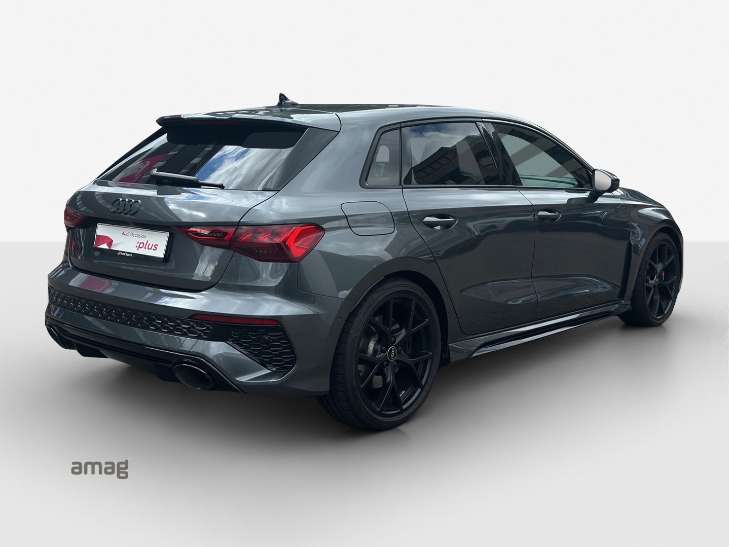 AUDI RS3 Sportback 2.5 TSI quattro S-tronic-image-4