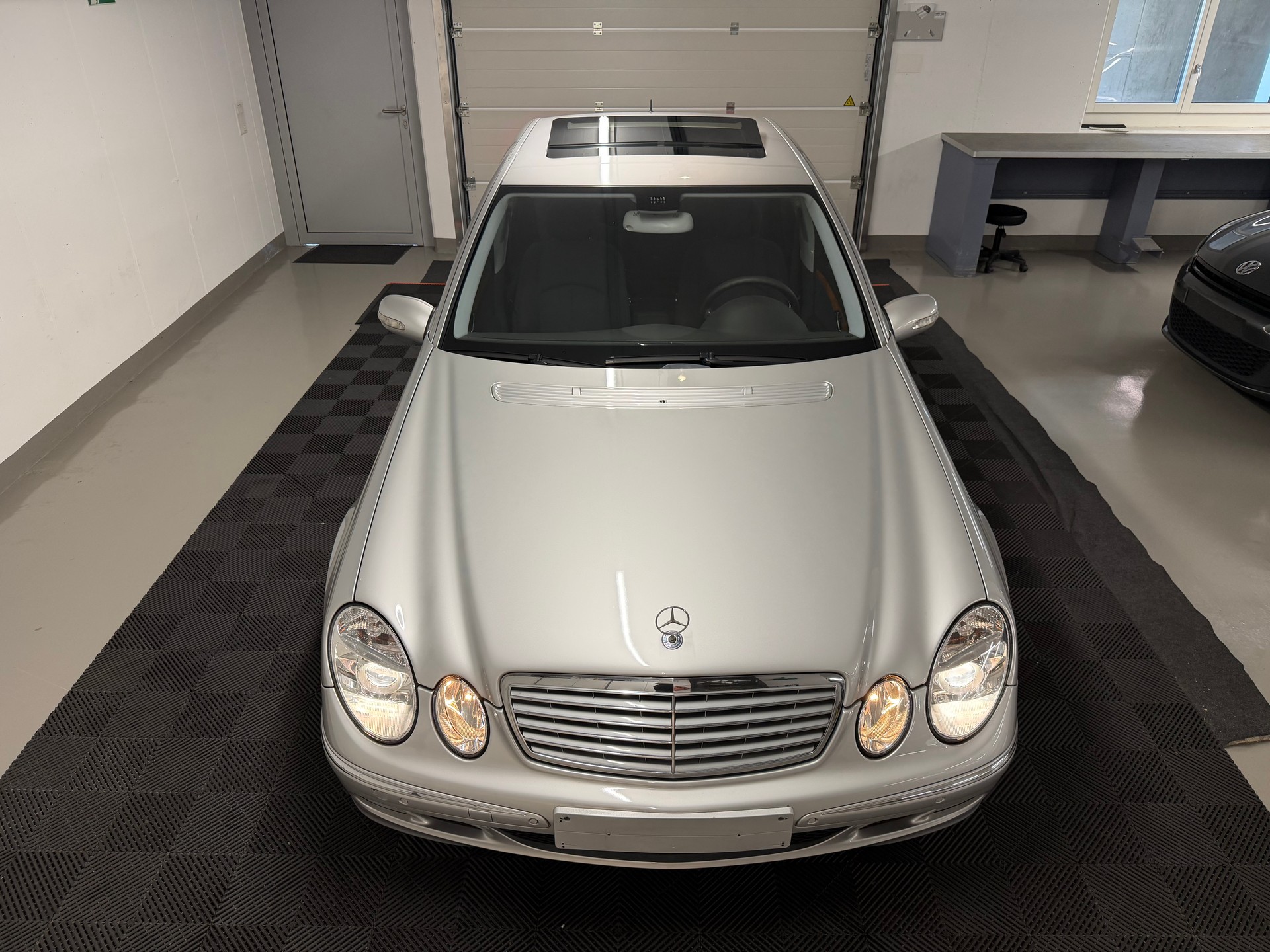 MERCEDES-BENZ E 270-image-3