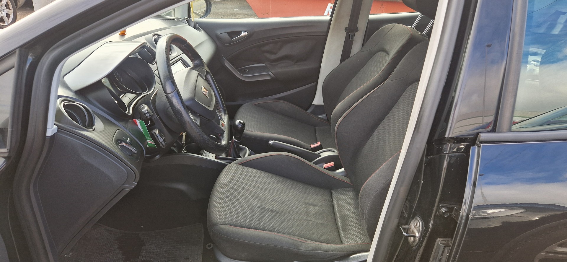 SEAT Ibiza 1.2 TSI FR-image-5