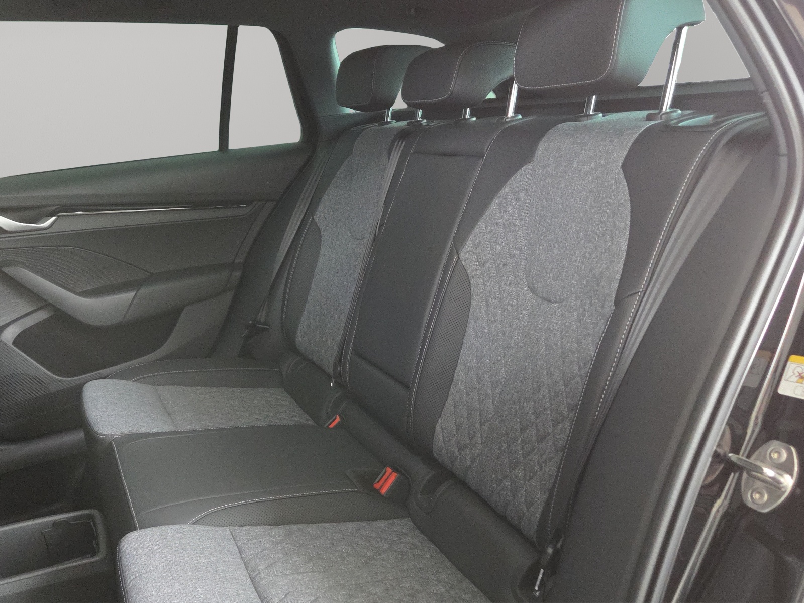 SKODA Octavia Combi 2.0 TSI DSG Dynamic 4x4-image-8