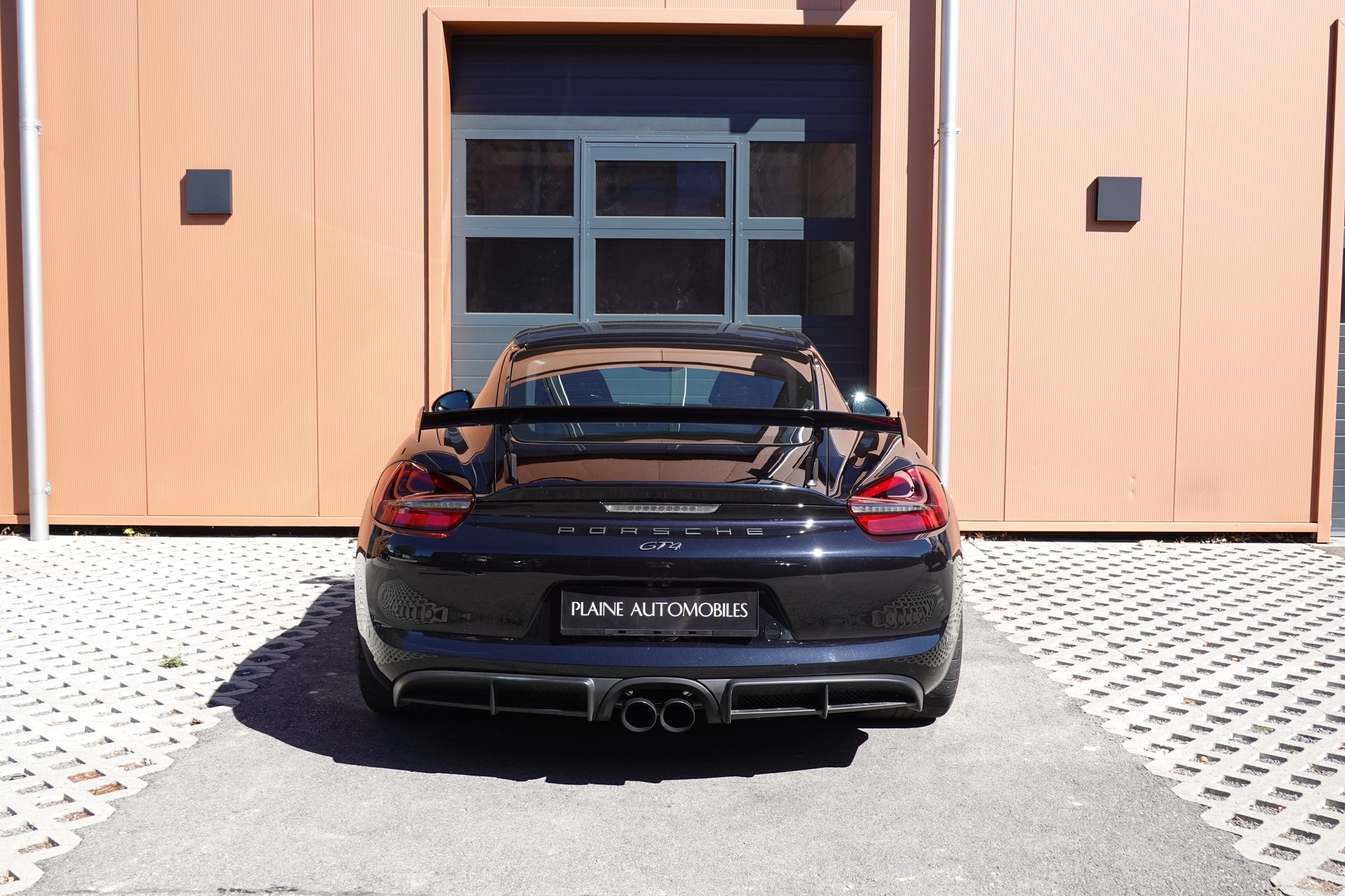 PORSCHE Cayman GT4 - "CH Auto * Porsche Approved 05.28 * Pack Clubsport * Pack Sport Chrono * Sièges 918 * Alcantara * Phares LED"-image-8