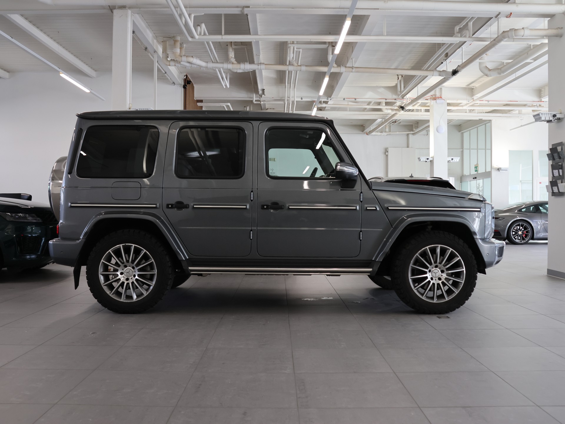 MERCEDES-BENZ G 500 AMG Line 9G-Tronic-image-6