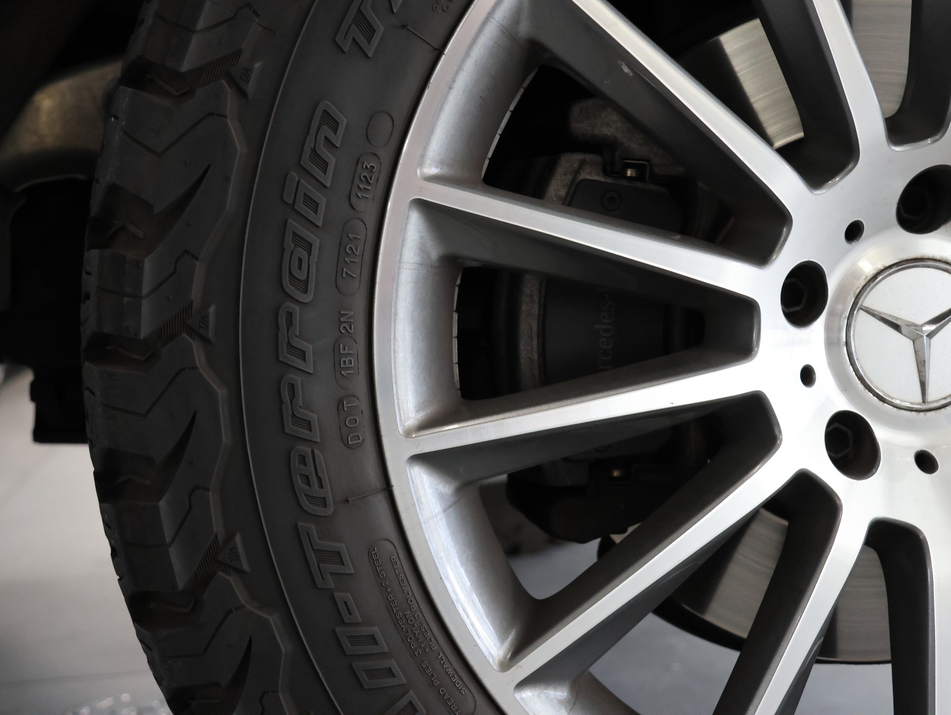 MERCEDES-BENZ G 500 AMG Line 9G-Tronic-image-14