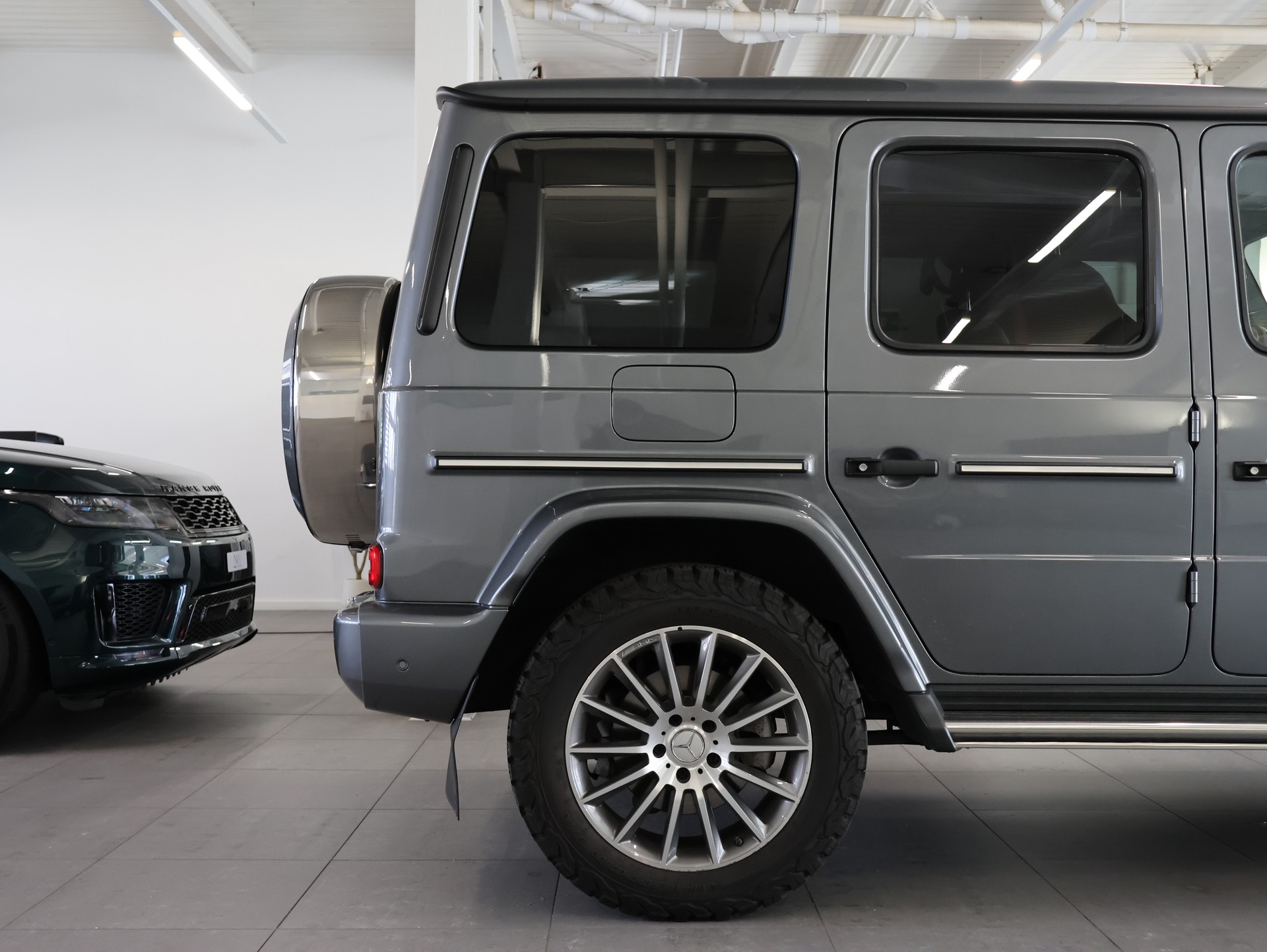 MERCEDES-BENZ G 500 AMG Line 9G-Tronic-image-12