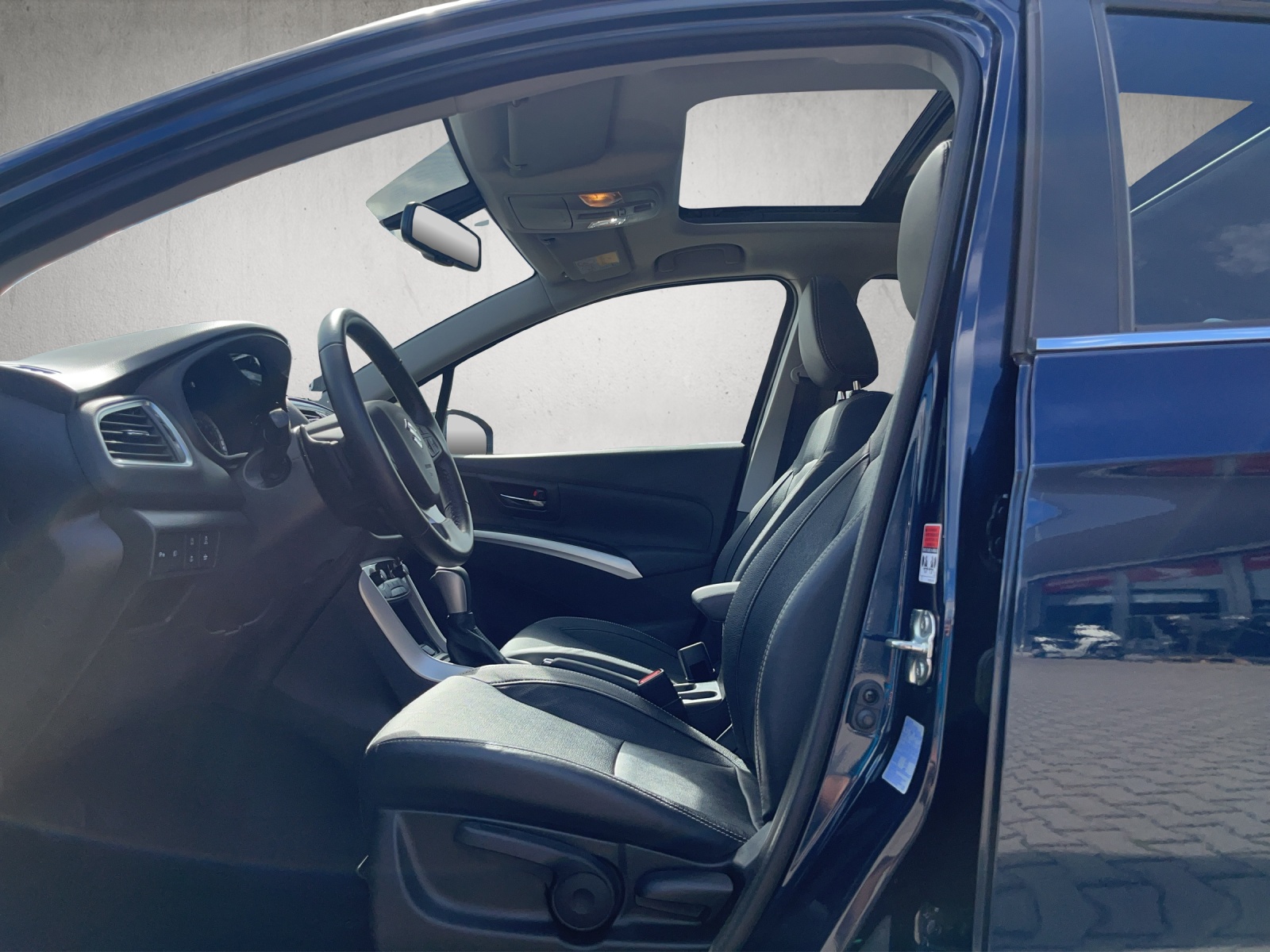 SUZUKI SX4 S-Cross 1.4 T Compact Top Hybrid 4x4-image-8