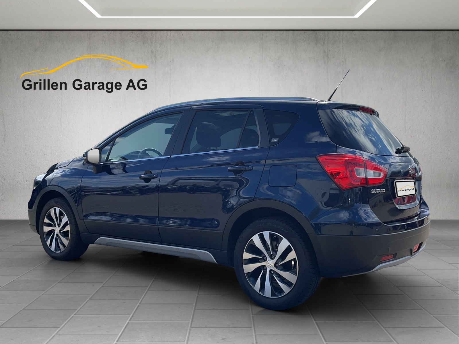 SUZUKI SX4 S-Cross 1.4 T Compact Top Hybrid 4x4-image-2