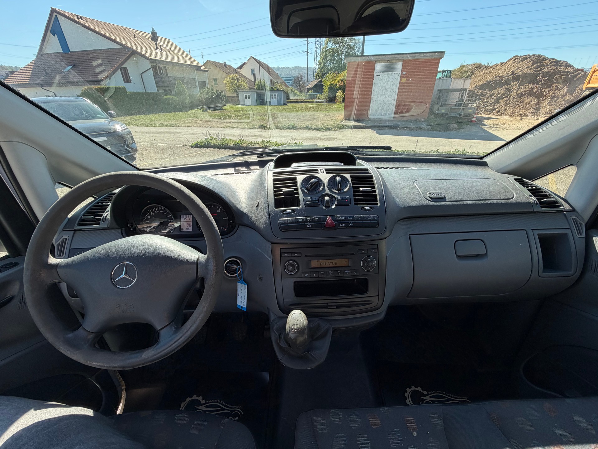MERCEDES-BENZ Vito 115 CDI-image-11