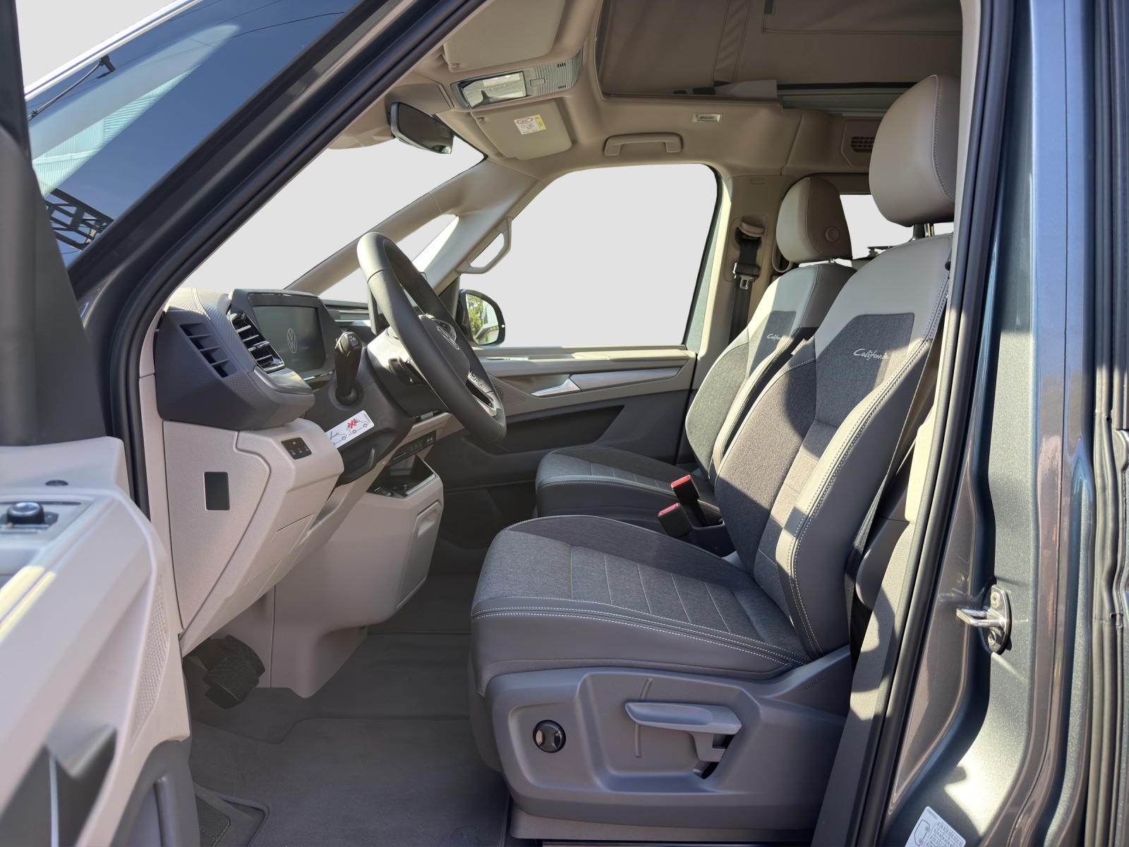 VW California 2.0 TDI Beach Ocean Liberty-image-8