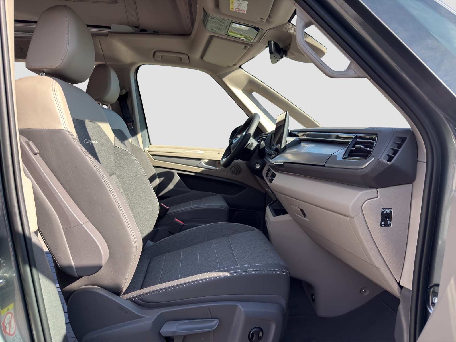 VW California 2.0 TDI Beach Ocean Liberty-image-13
