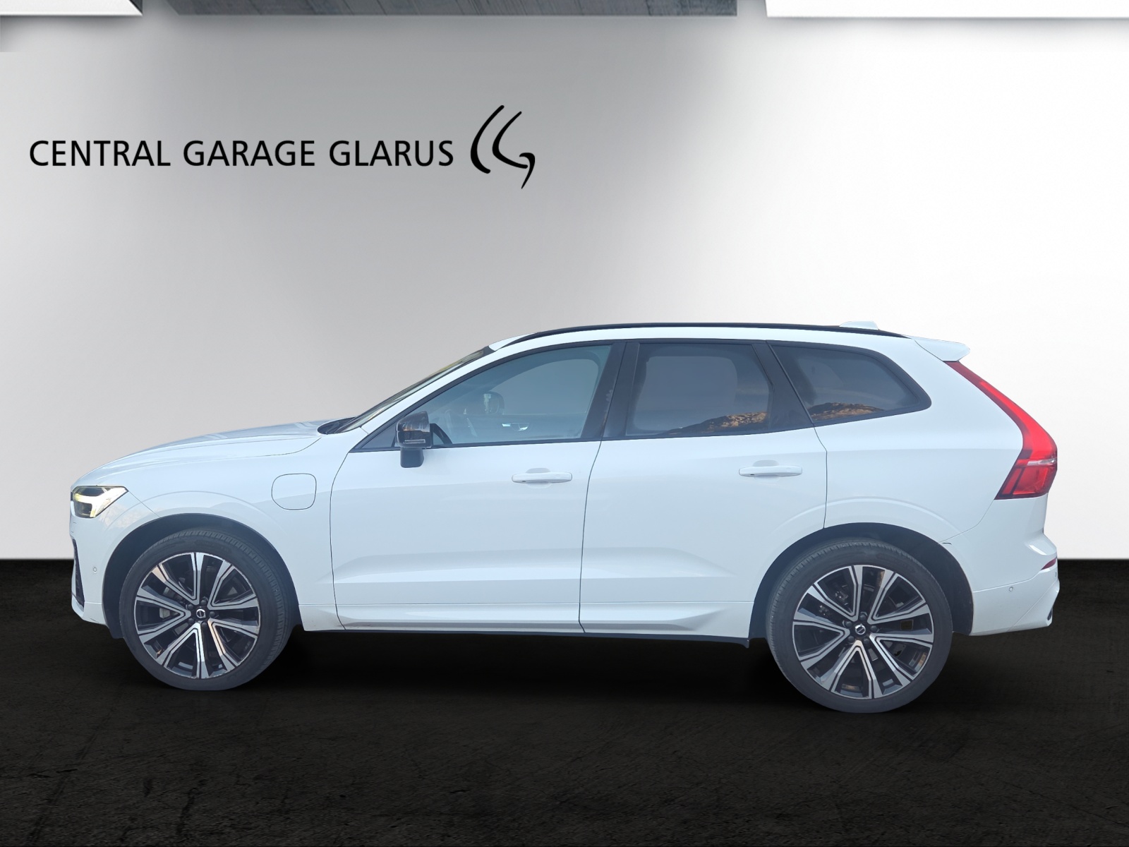 VOLVO XC60 T6 eAWD R-Design Geartronic-image-3