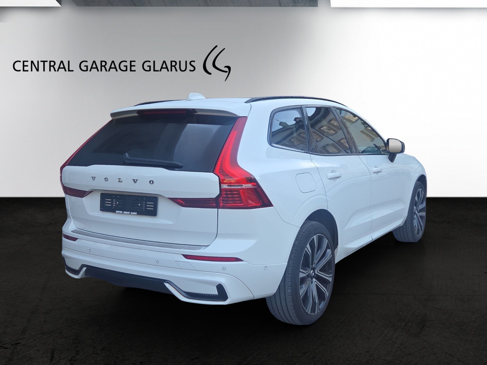 VOLVO XC60 T6 eAWD R-Design Geartronic-image-5