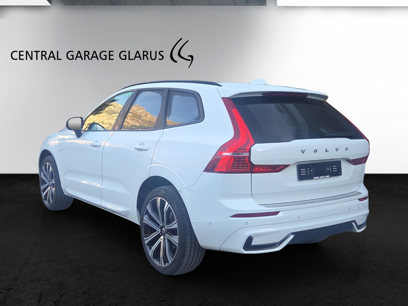 VOLVO XC60 T6 eAWD R-Design Geartronic-image-6