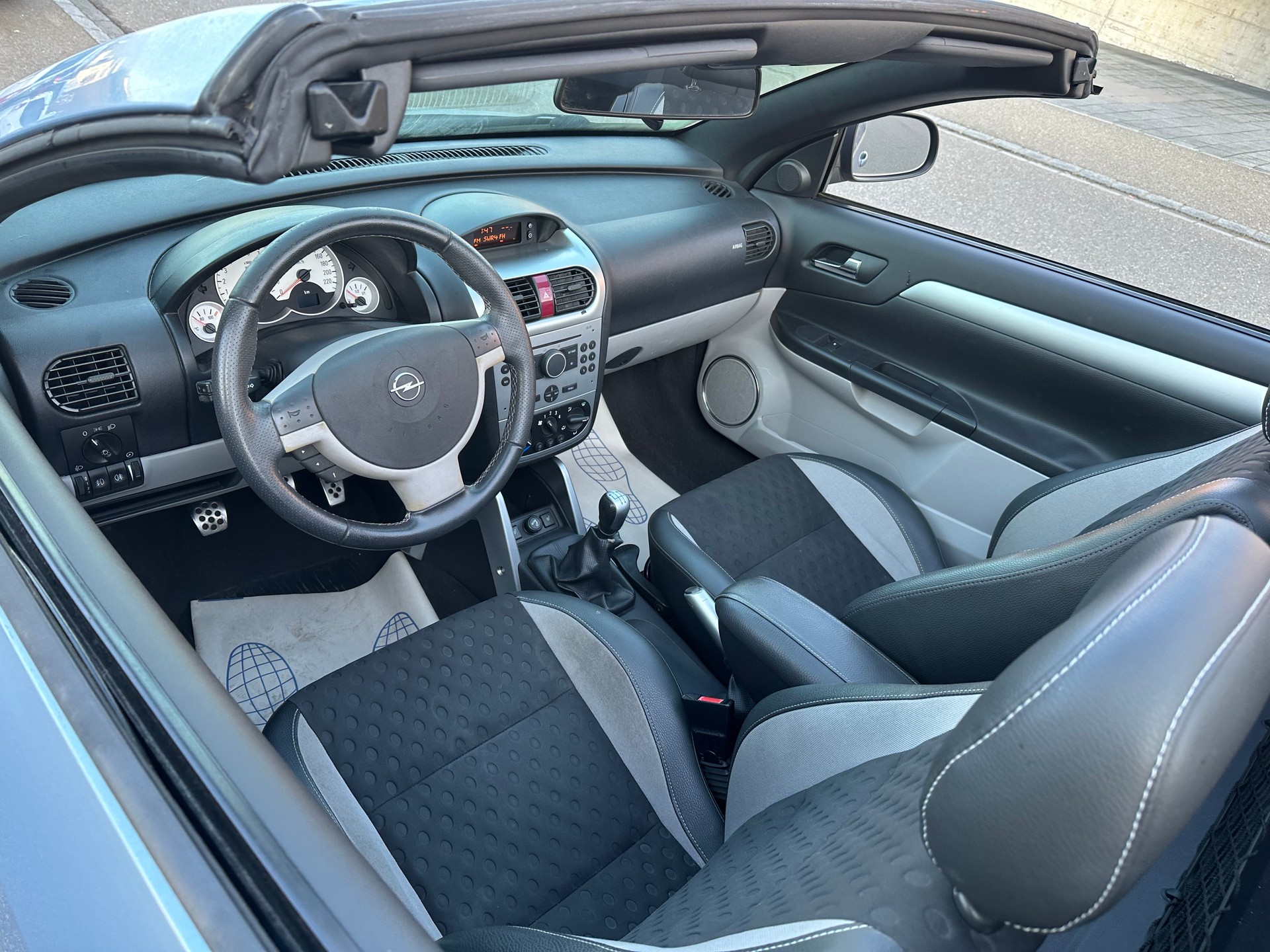 OPEL Tigra 1.8 Enjoy-image-10