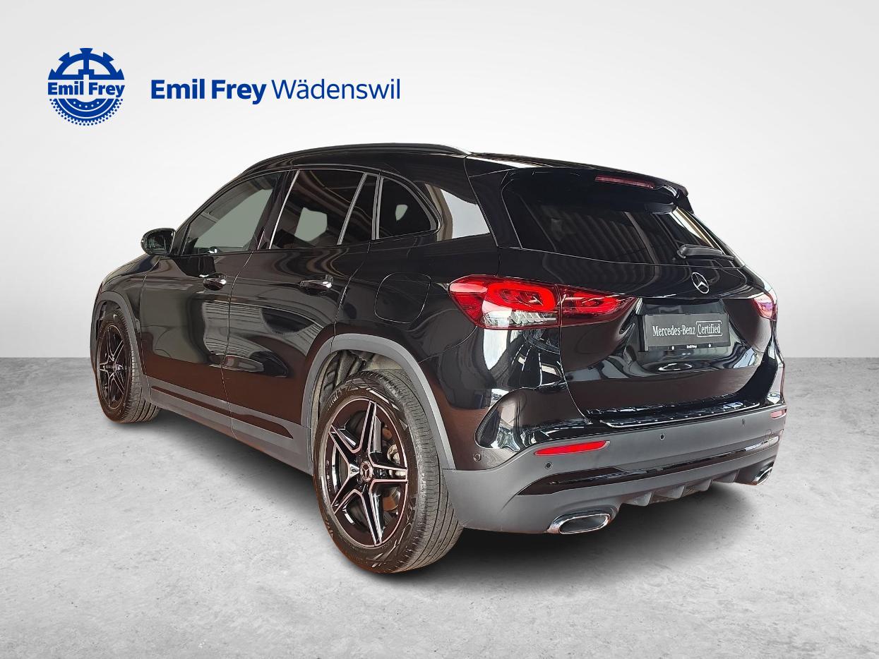 MERCEDES-BENZ GLA 200 4MATIC AMG Line-image-2