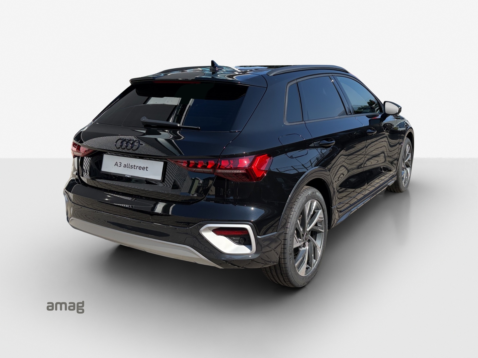 AUDI A3 allstreet TFSI 110 kW Attraction S tronic-image-4