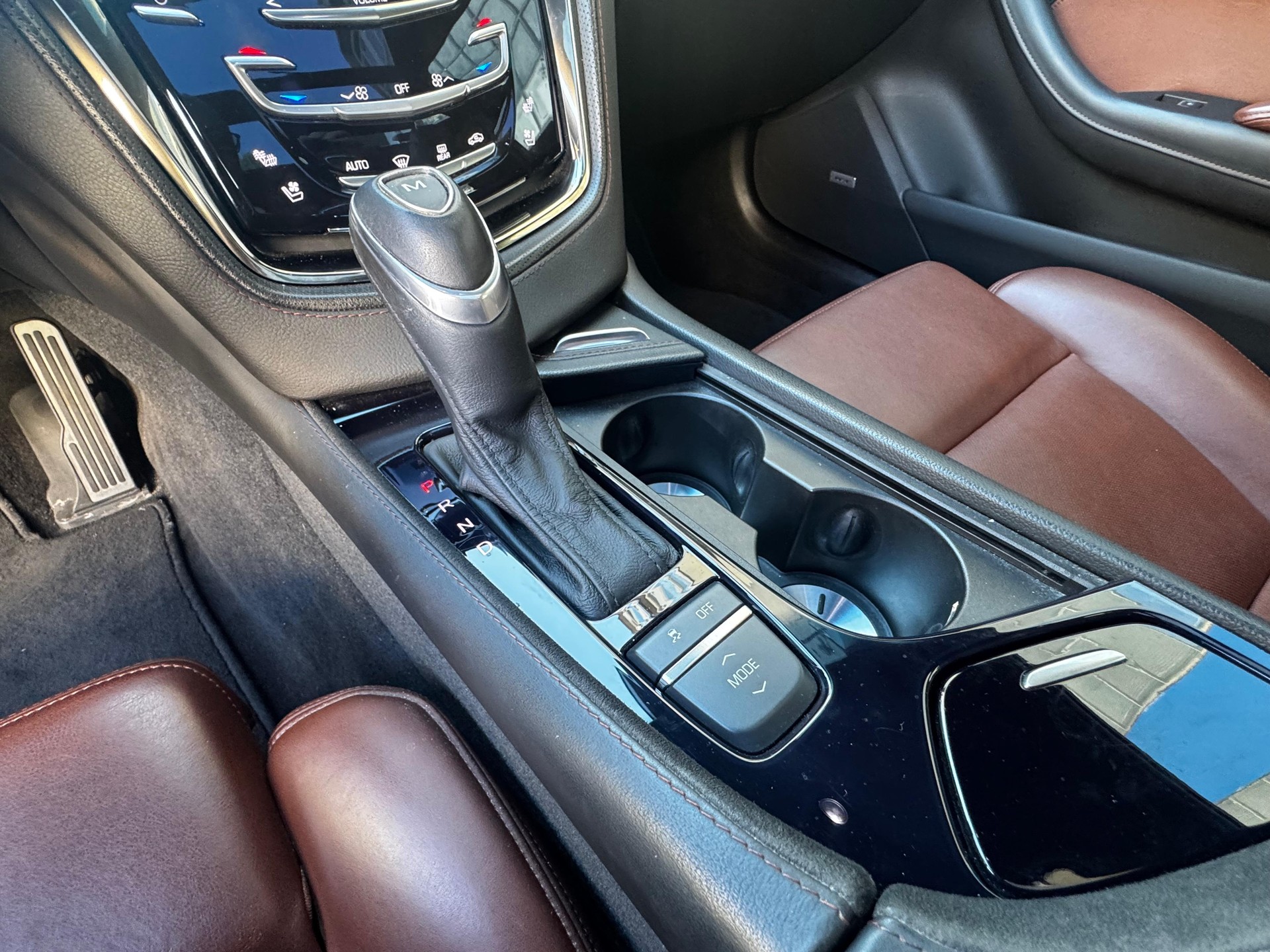 CADILLAC CTS Sedan 2.0 Turbo AWD Premium Automatic-image-8