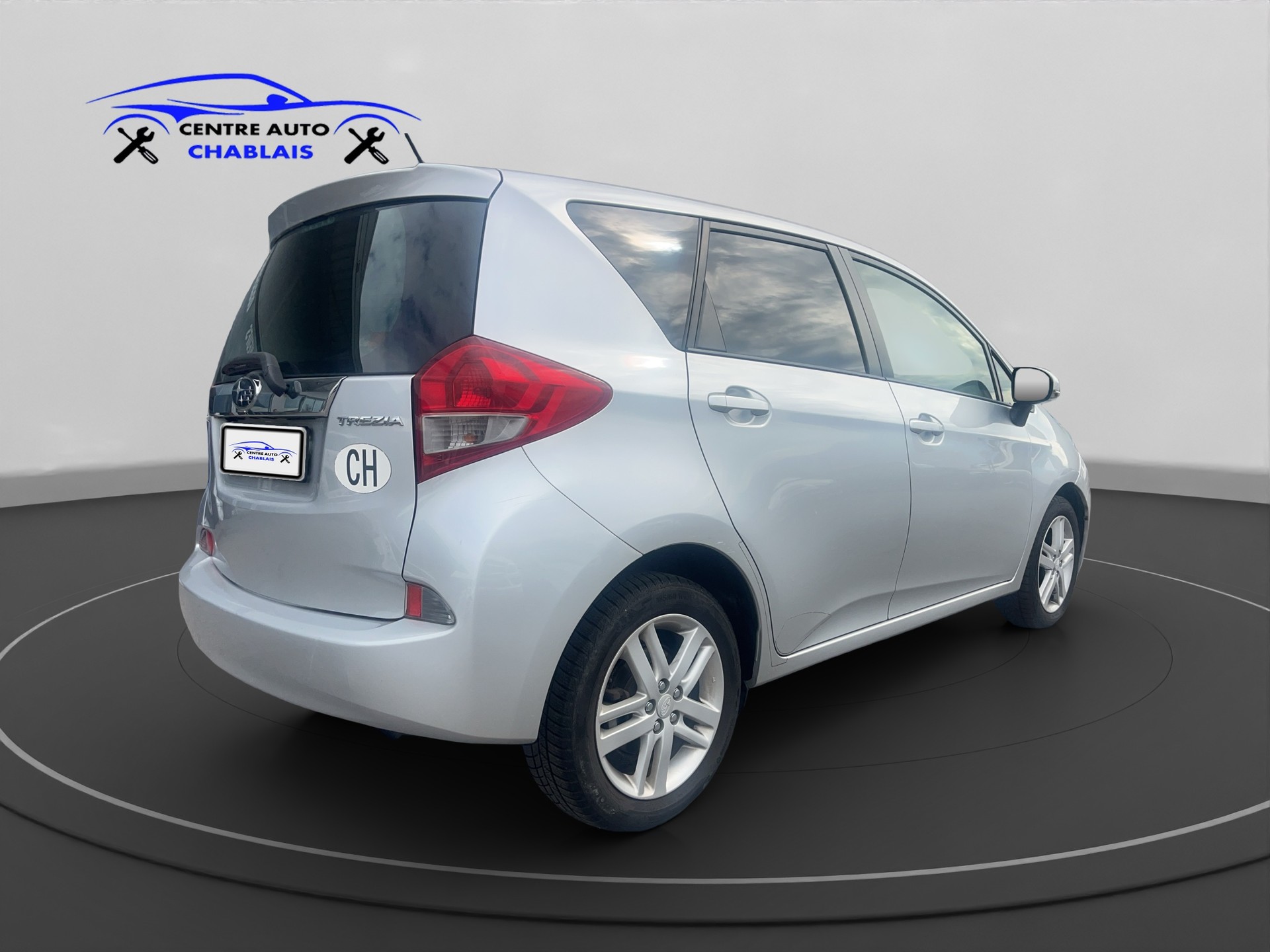 SUBARU Trezia 1.4D Swiss Automatic-image-5