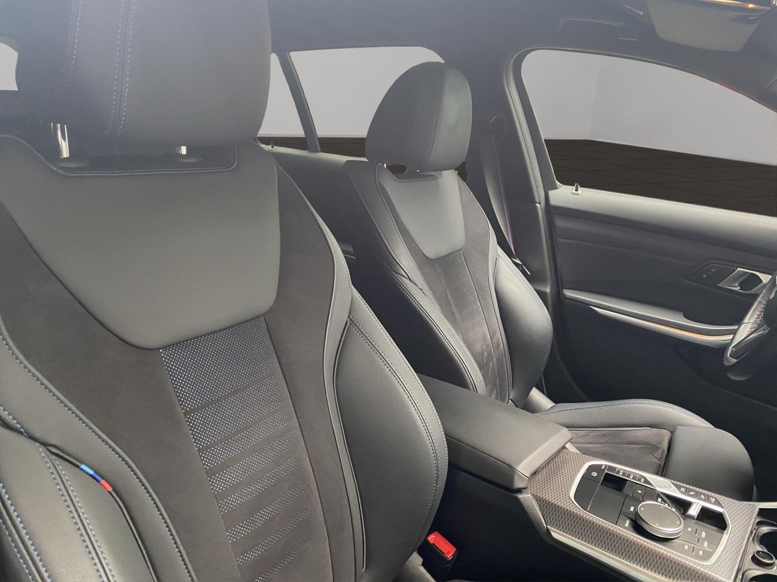 BMW 330e xDrive SAG Touring-image-16