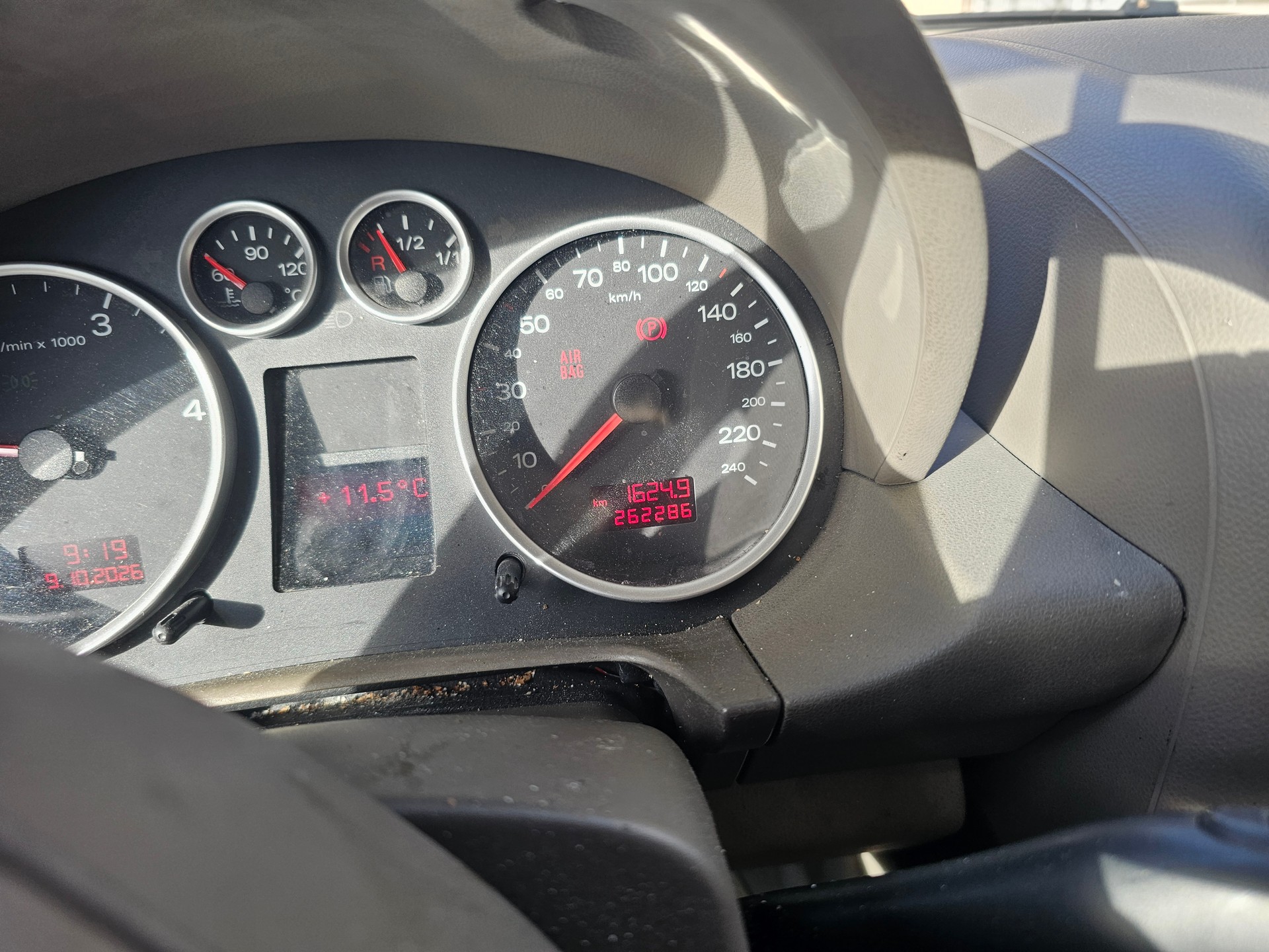 AUDI A2 1.4 TDI-image-10
