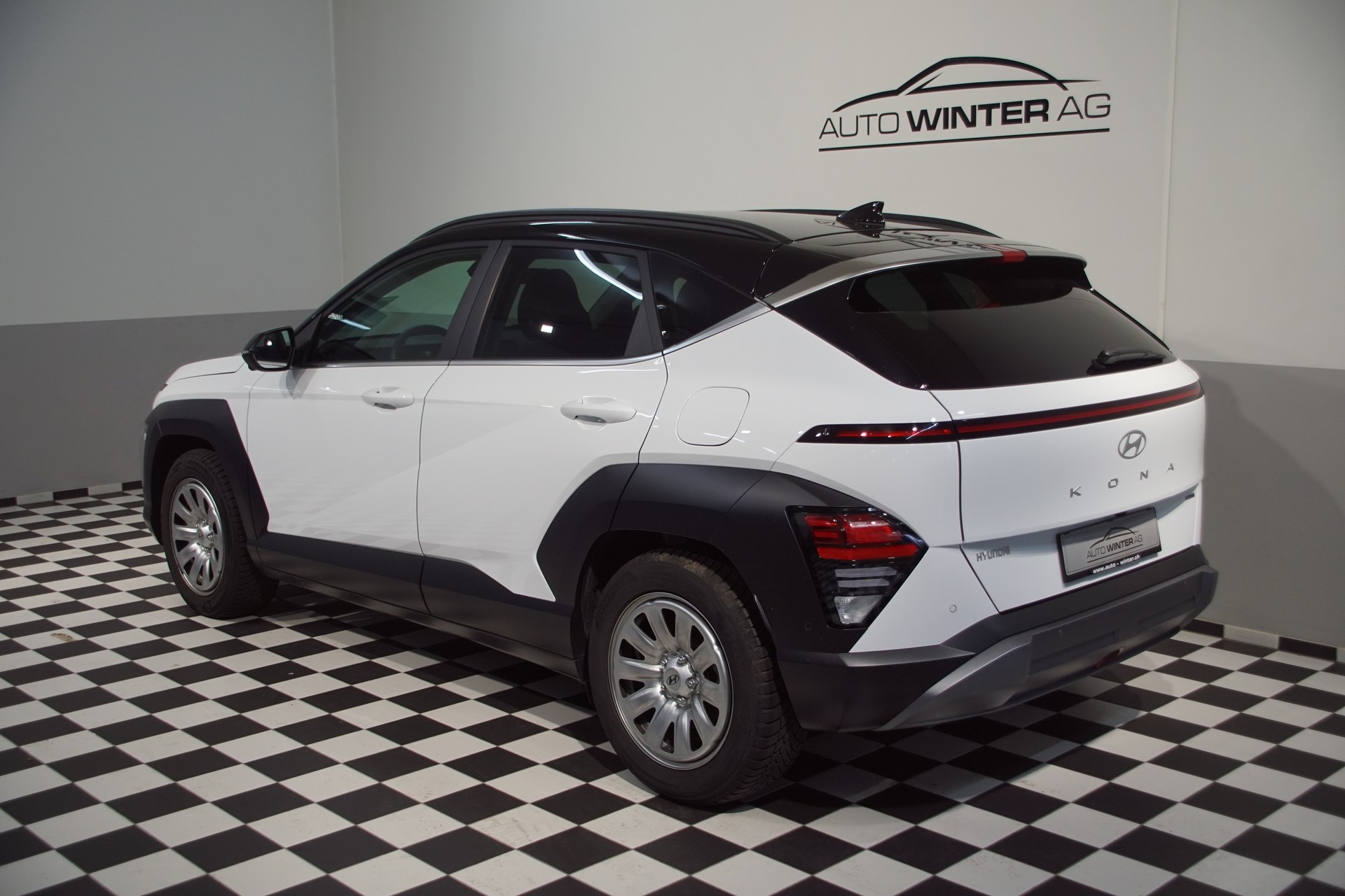 HYUNDAI Kona 1.6 T-GDi Vertex 4WD DCT **swiss** TwoTone-image-8